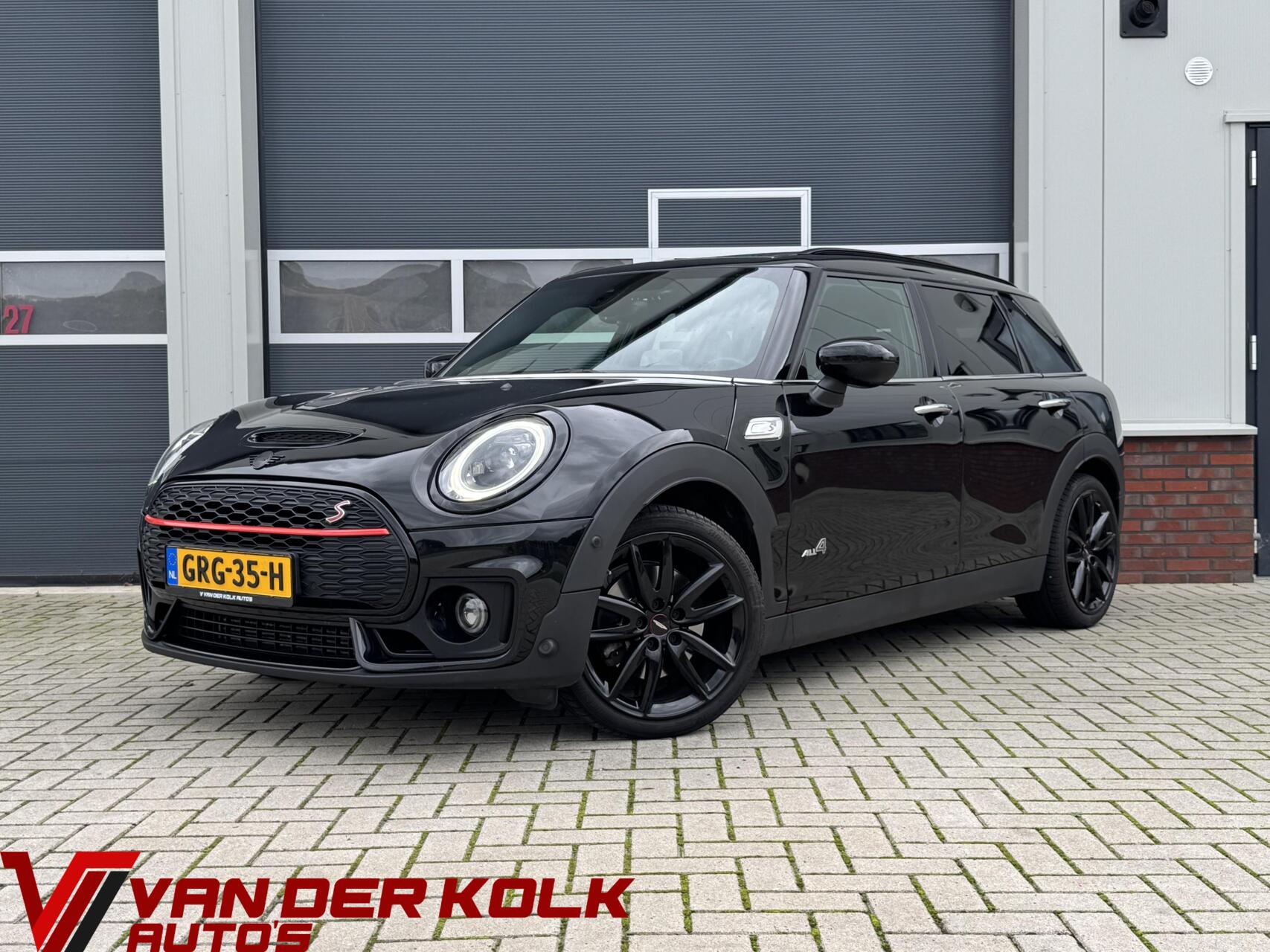 Mini Clubman Cooper S All4 2.0 Cooper S ALL4 Chili Automaat  | Panorama | Alcantara/Leder | Carplay | Head-up | LED | DAB | Sensoren 2019 - voorkant