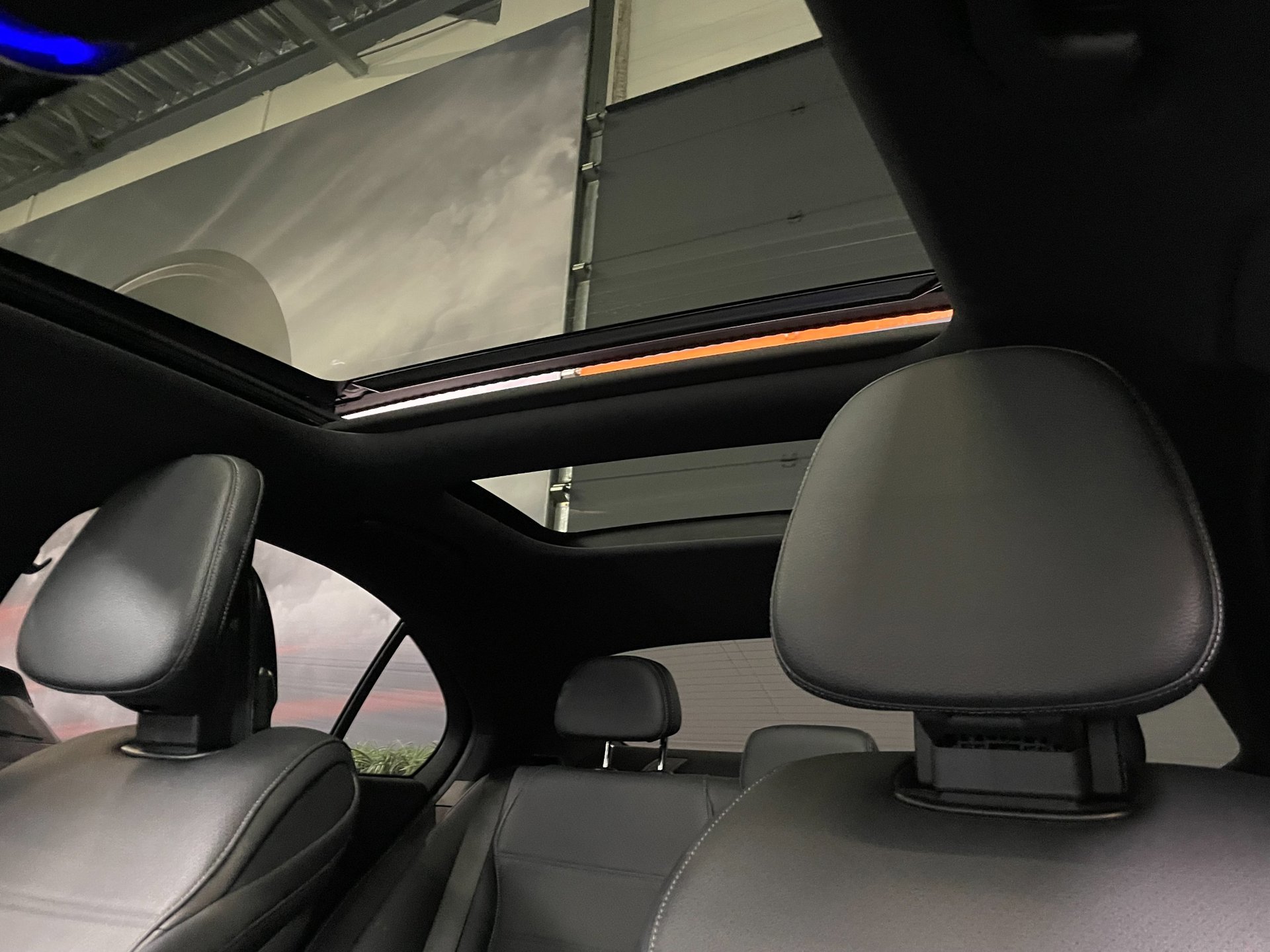Foto van Mercedes-Benz C 300 E