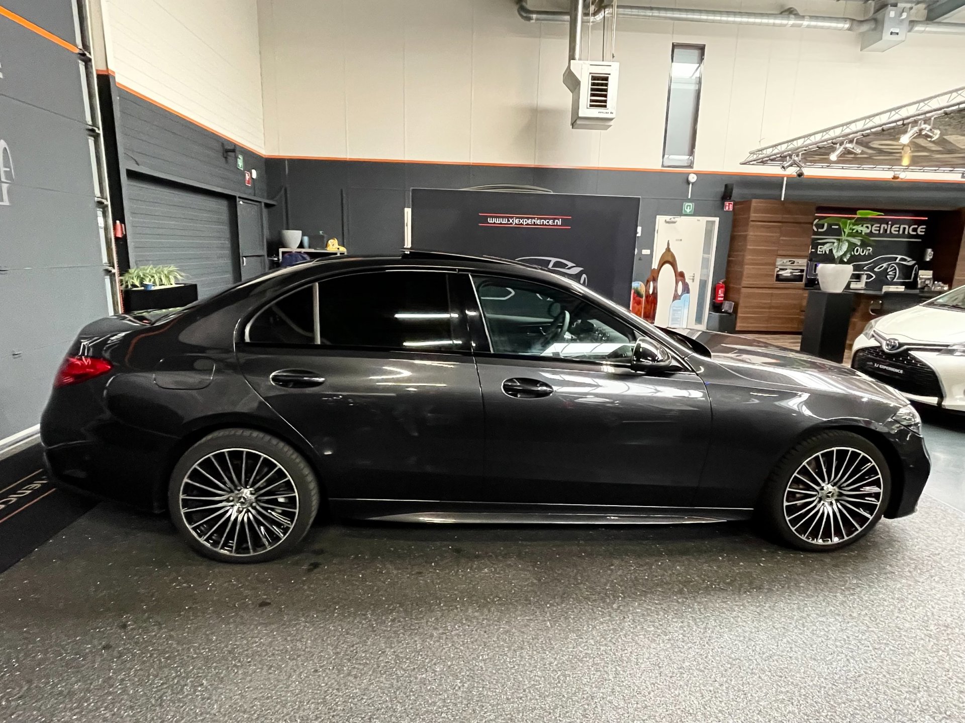 Foto van Mercedes-Benz C 300 E