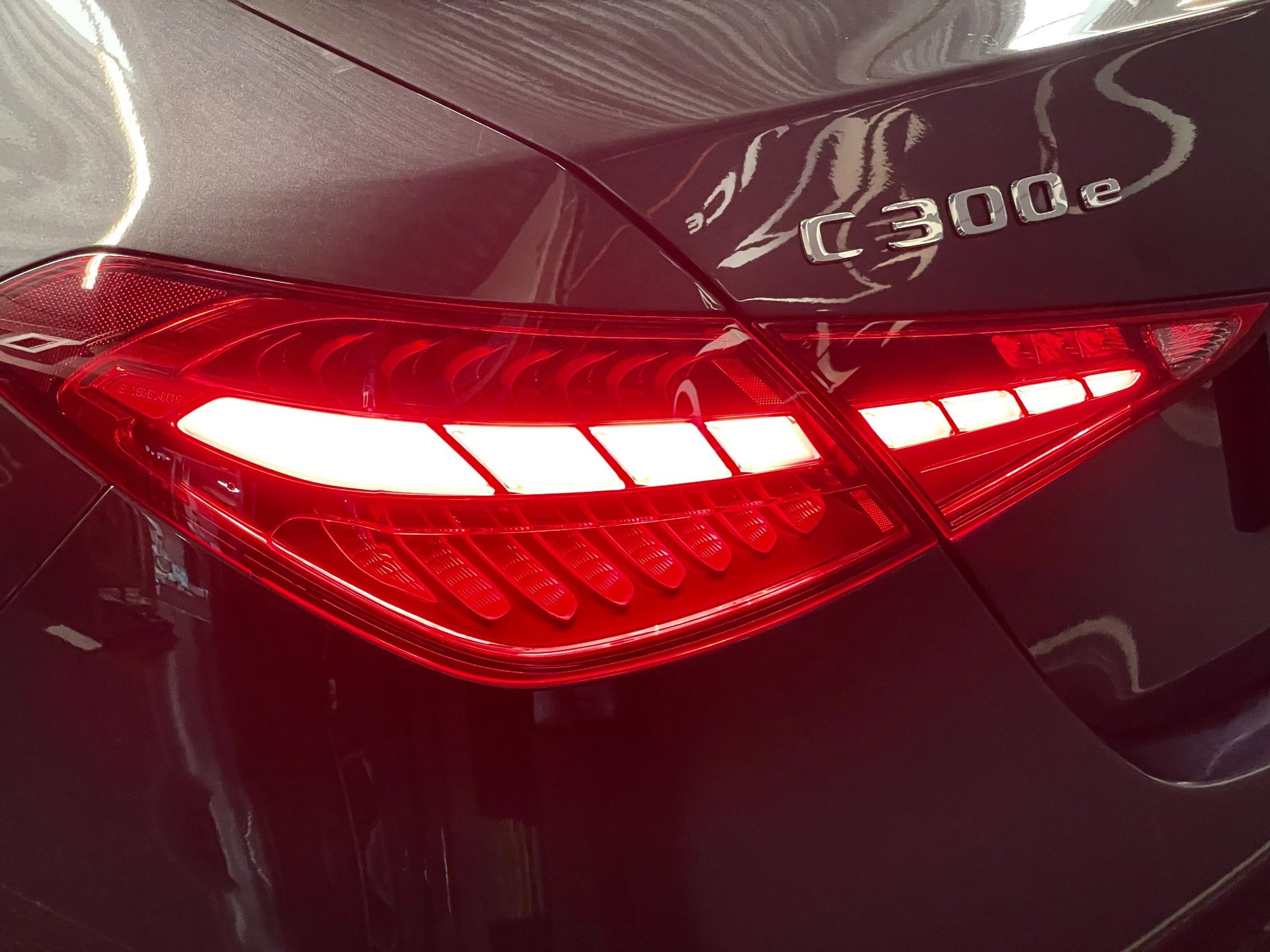 Foto van Mercedes-Benz C 300 E