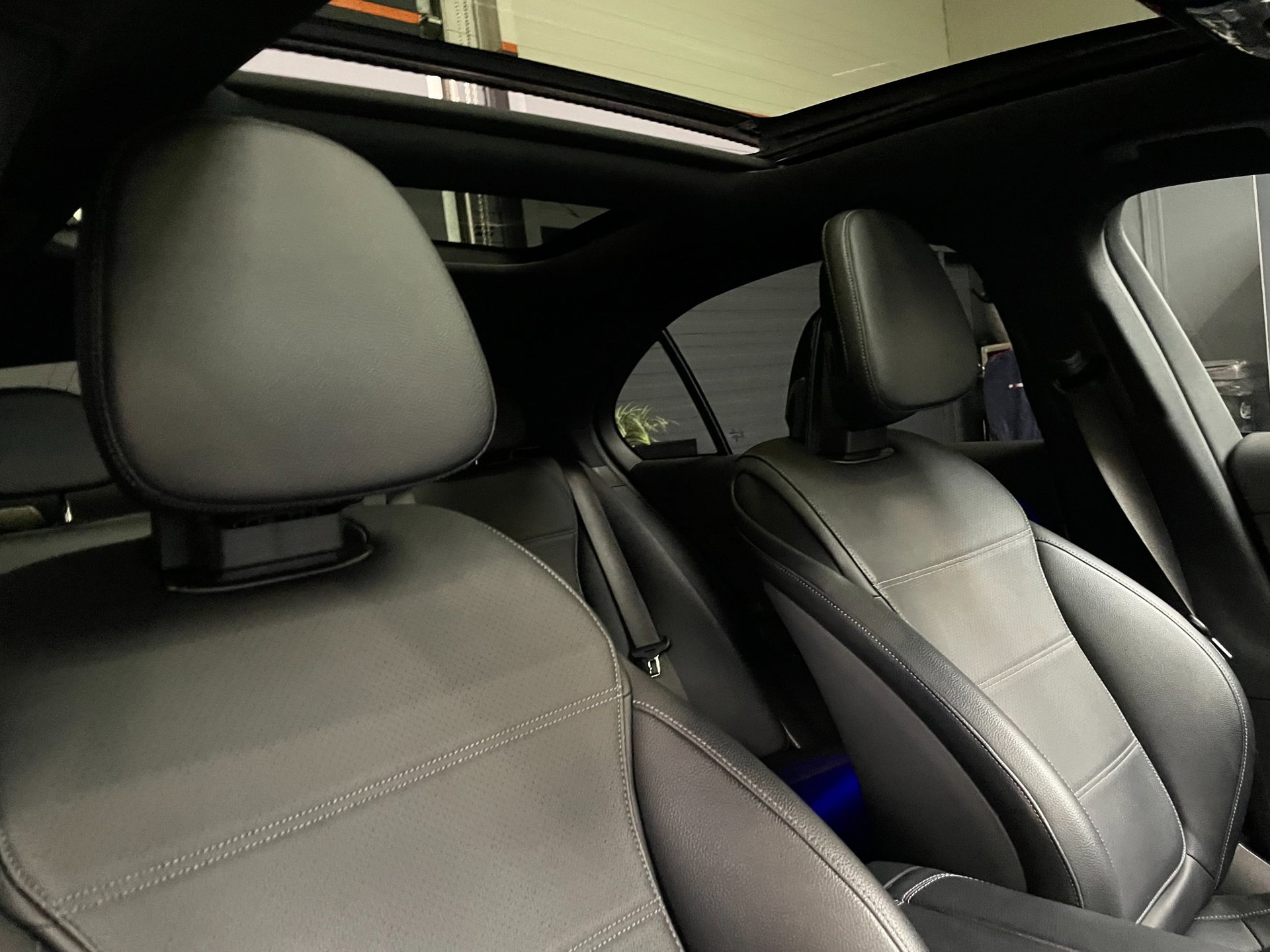Foto van Mercedes-Benz C 300 E