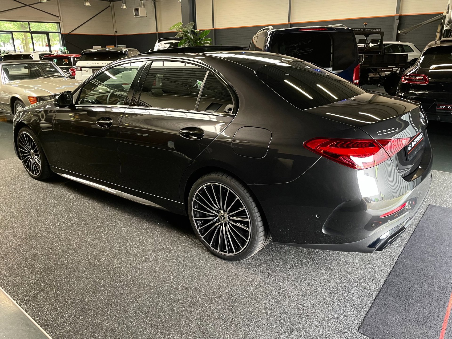 Foto van Mercedes-Benz C 300 E