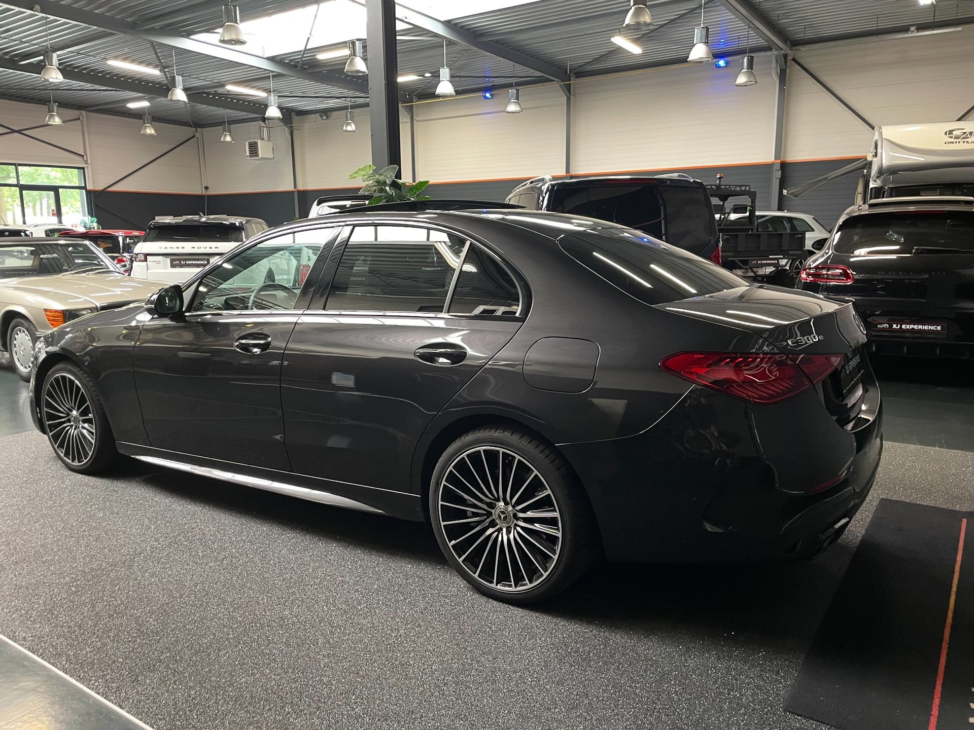 Foto van Mercedes-Benz C 300 E