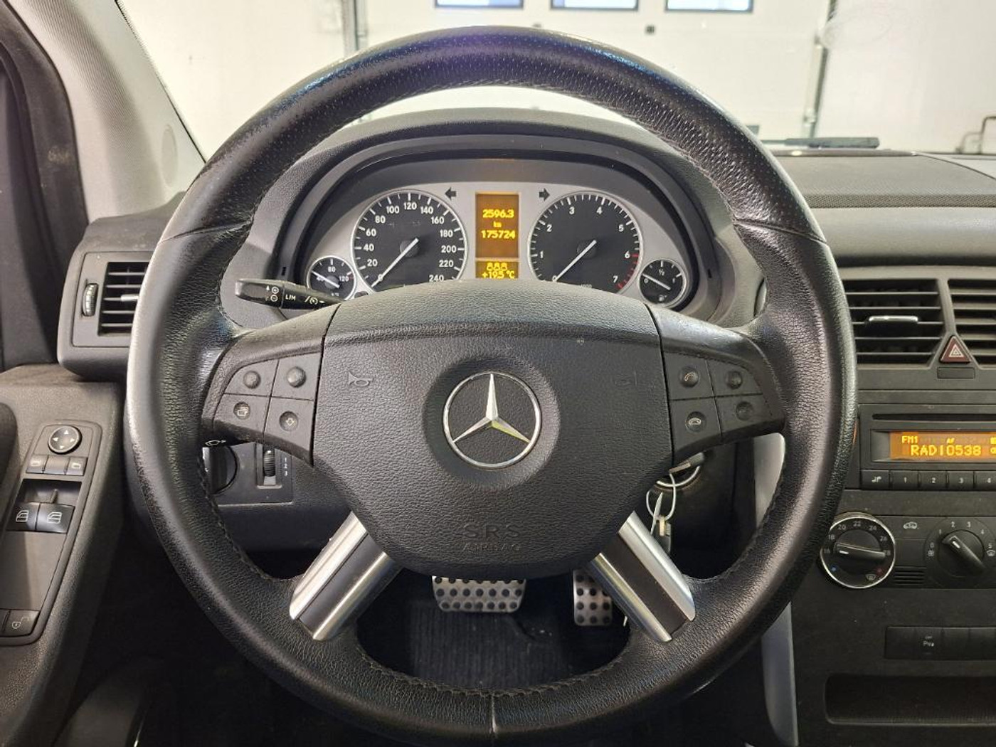 Foto van Mercedes-Benz B 170