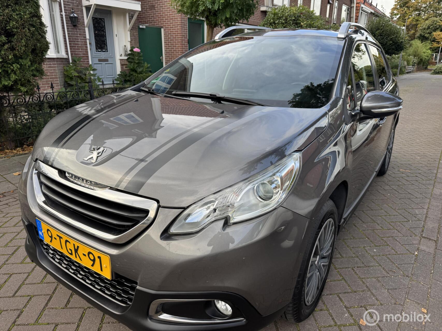 Peugeot 2008 1.2 VTi Active 2014 - voorkant