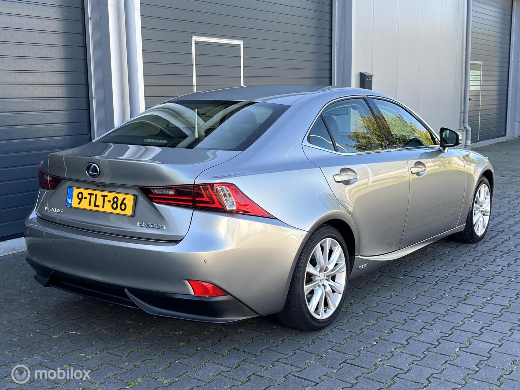 Foto van Lexus Lexus Is300h