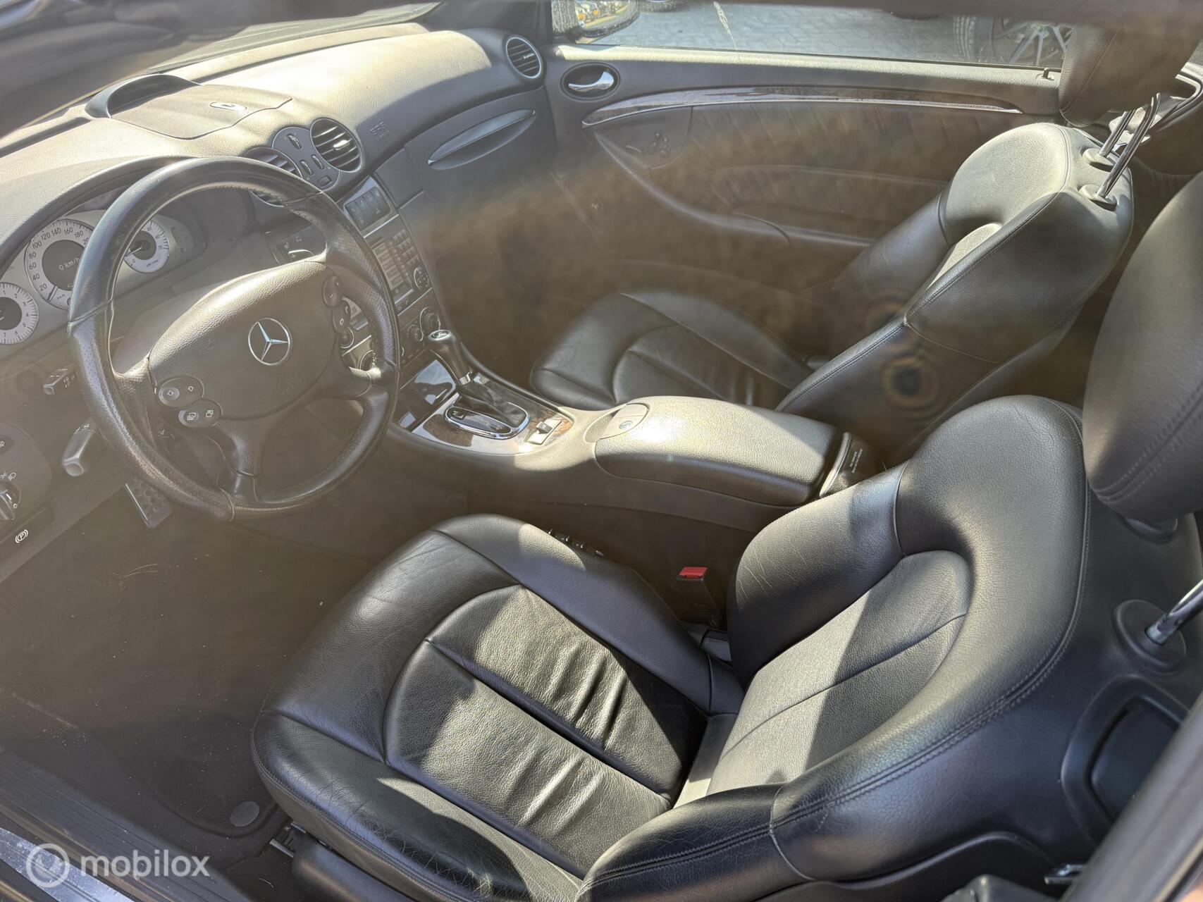 Foto van Mercedes-Benz CLK 350