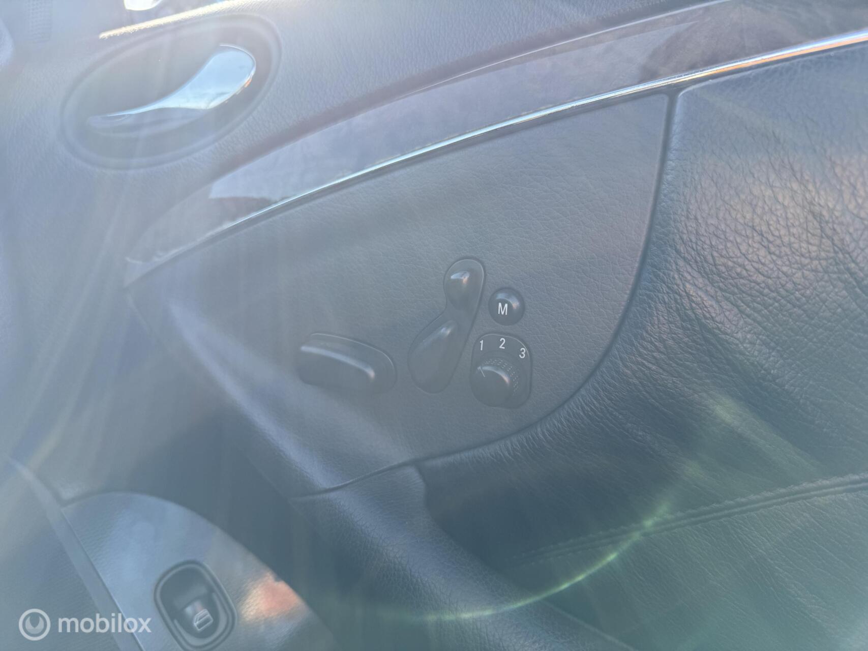Foto van Mercedes-Benz CLK 350