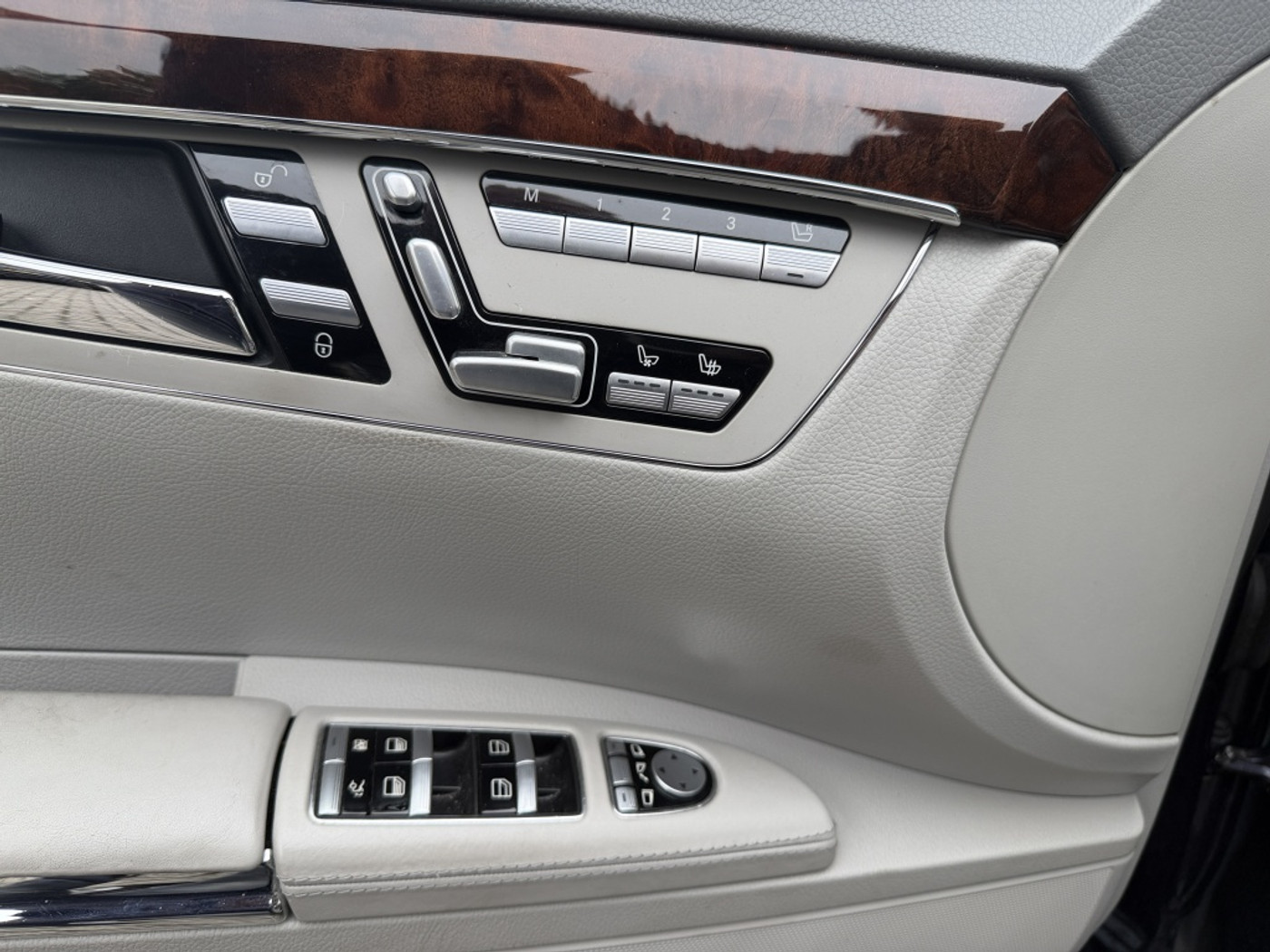 Foto van Mercedes-Benz S 500