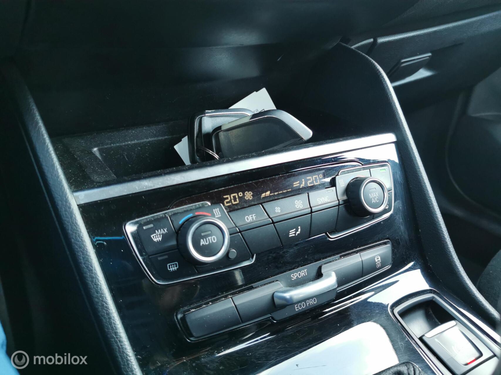 Foto van BMW 216i Active Tourer