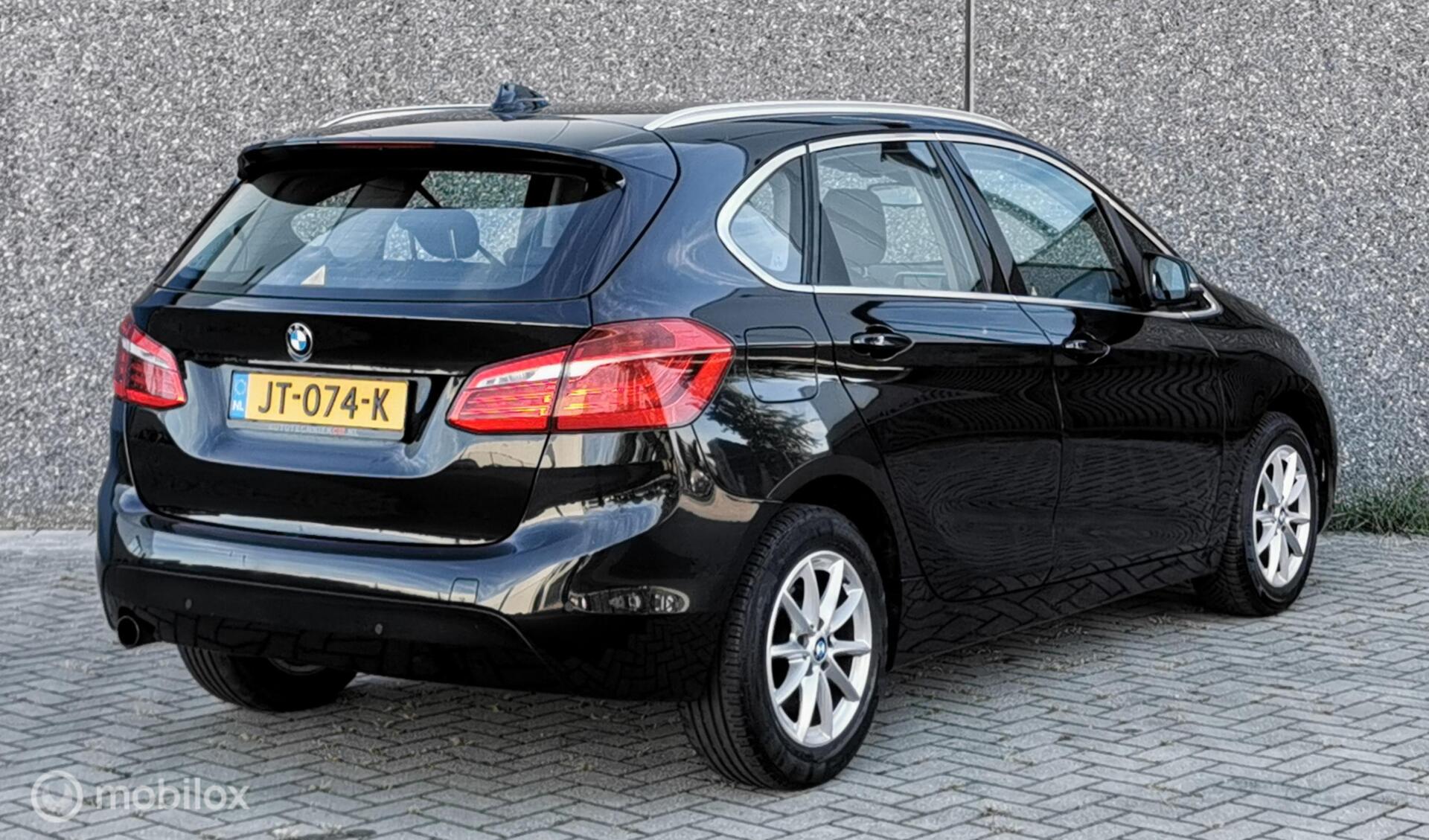 Foto van BMW 216i Active Tourer