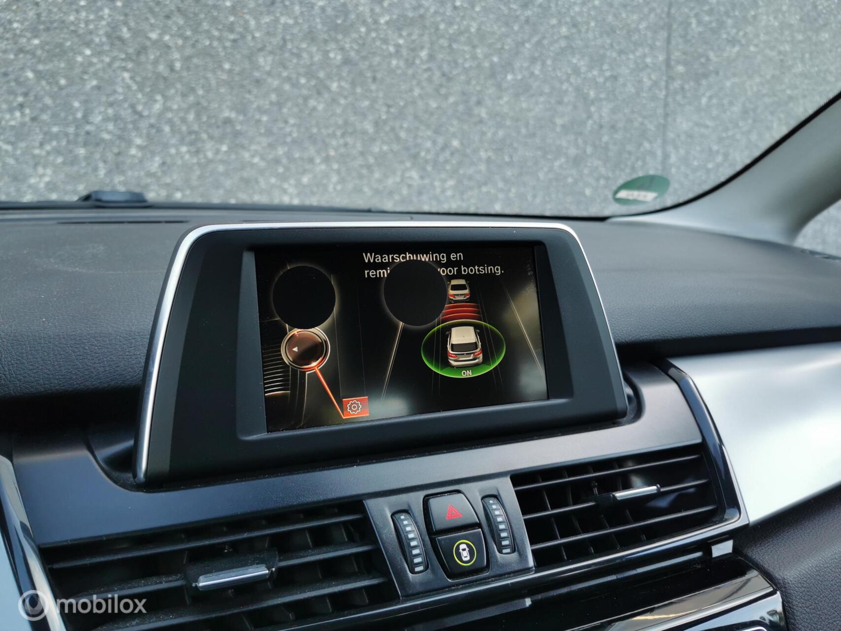 Foto van BMW 216i Active Tourer