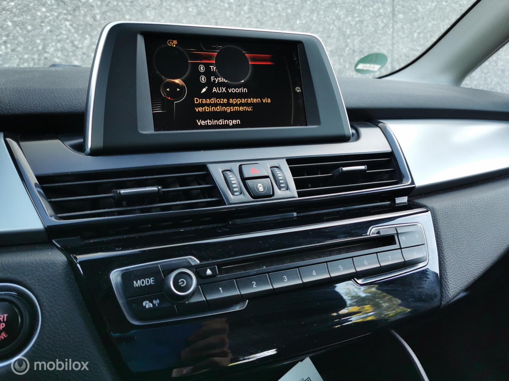Foto van BMW 216i Active Tourer