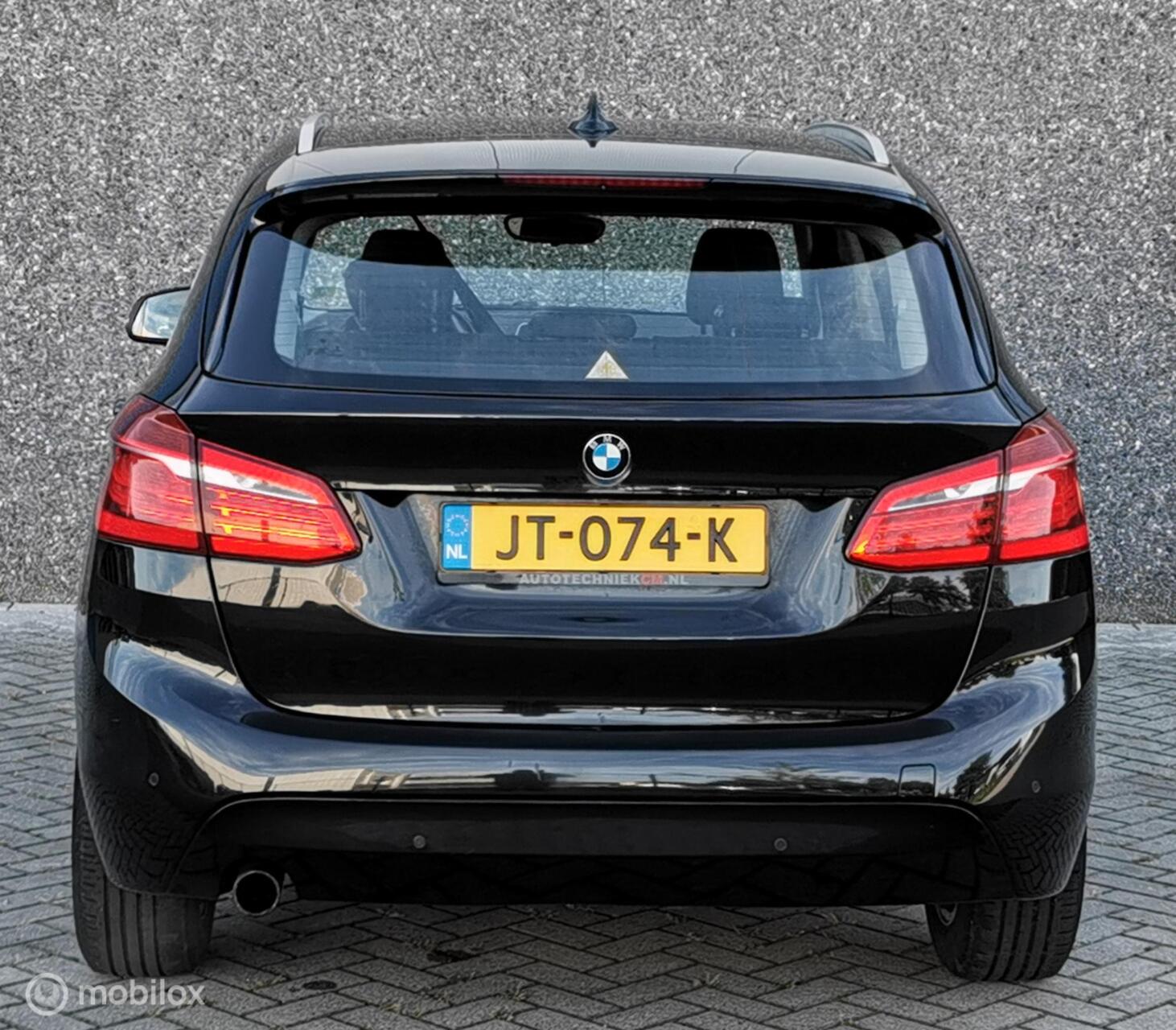 Foto van BMW 216i Active Tourer