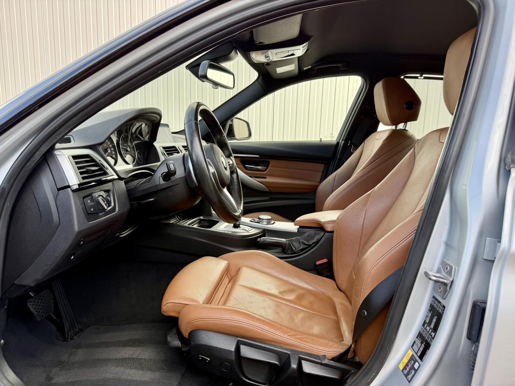 Foto van BMW 330e Iperformance