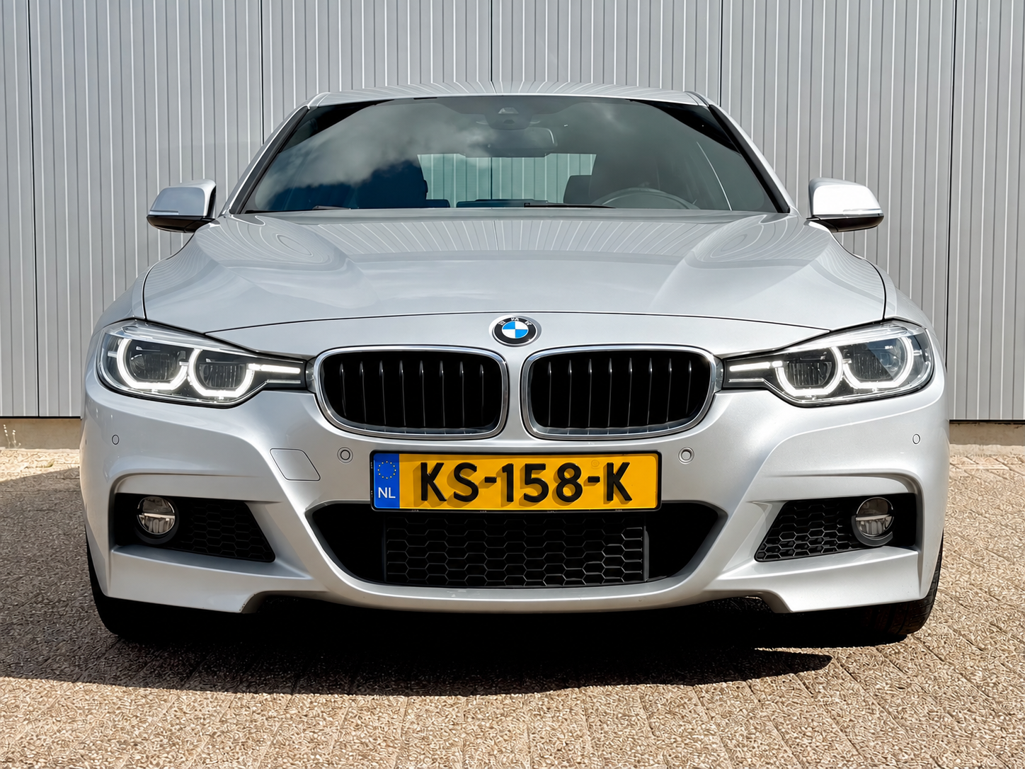 Foto van BMW 330e Iperformance