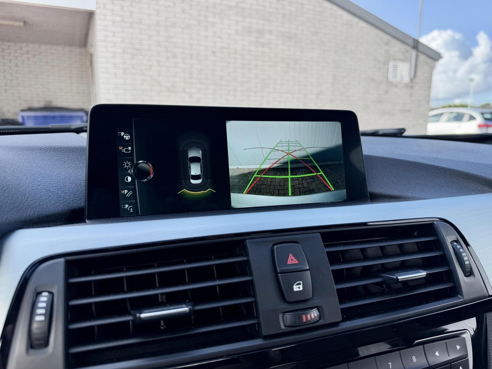 Foto van BMW 330e Iperformance