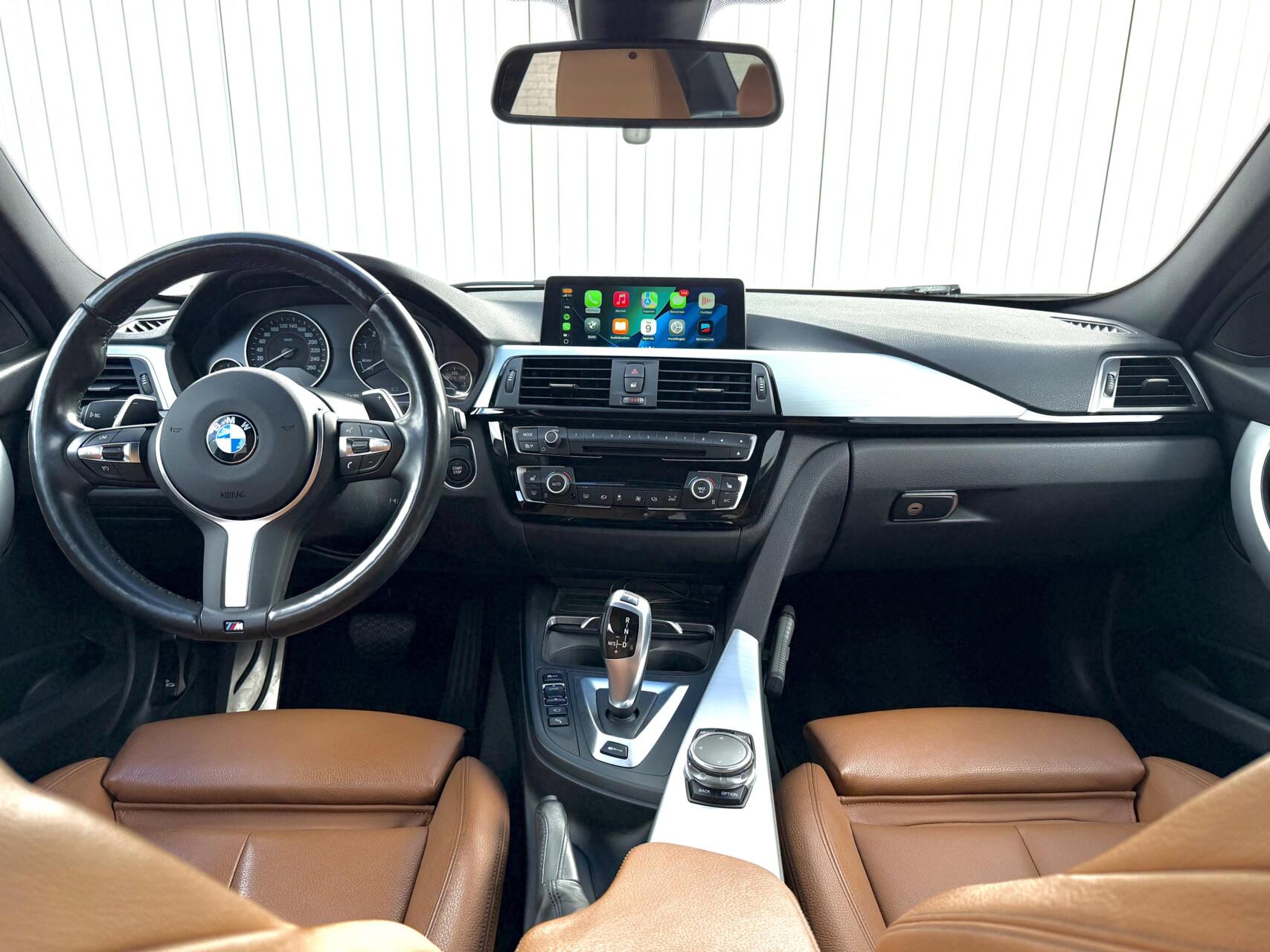 Foto van BMW 330e Iperformance