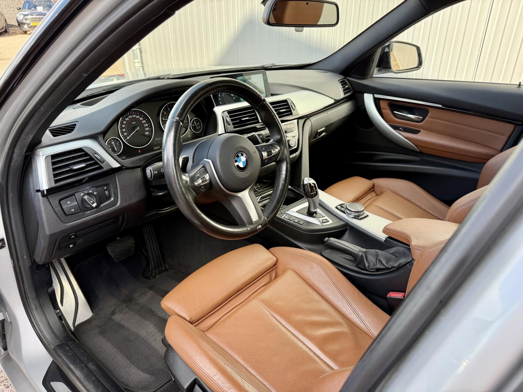 Foto van BMW 330e Iperformance