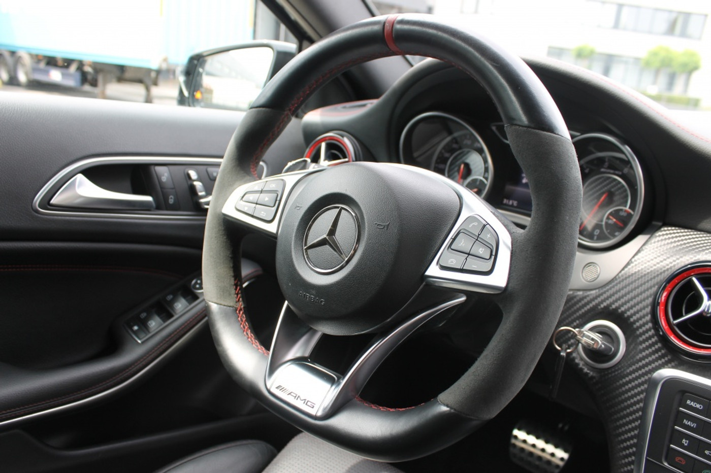 Foto van Mercedes-Benz AMG A 45