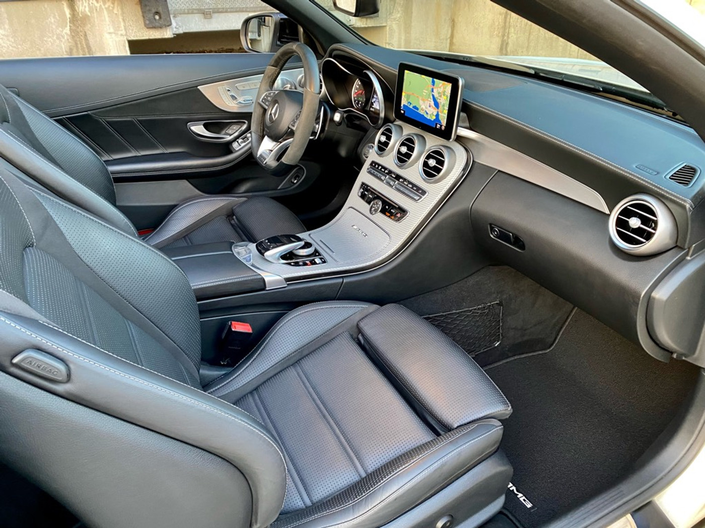 Foto van Mercedes-Benz AMG C 63