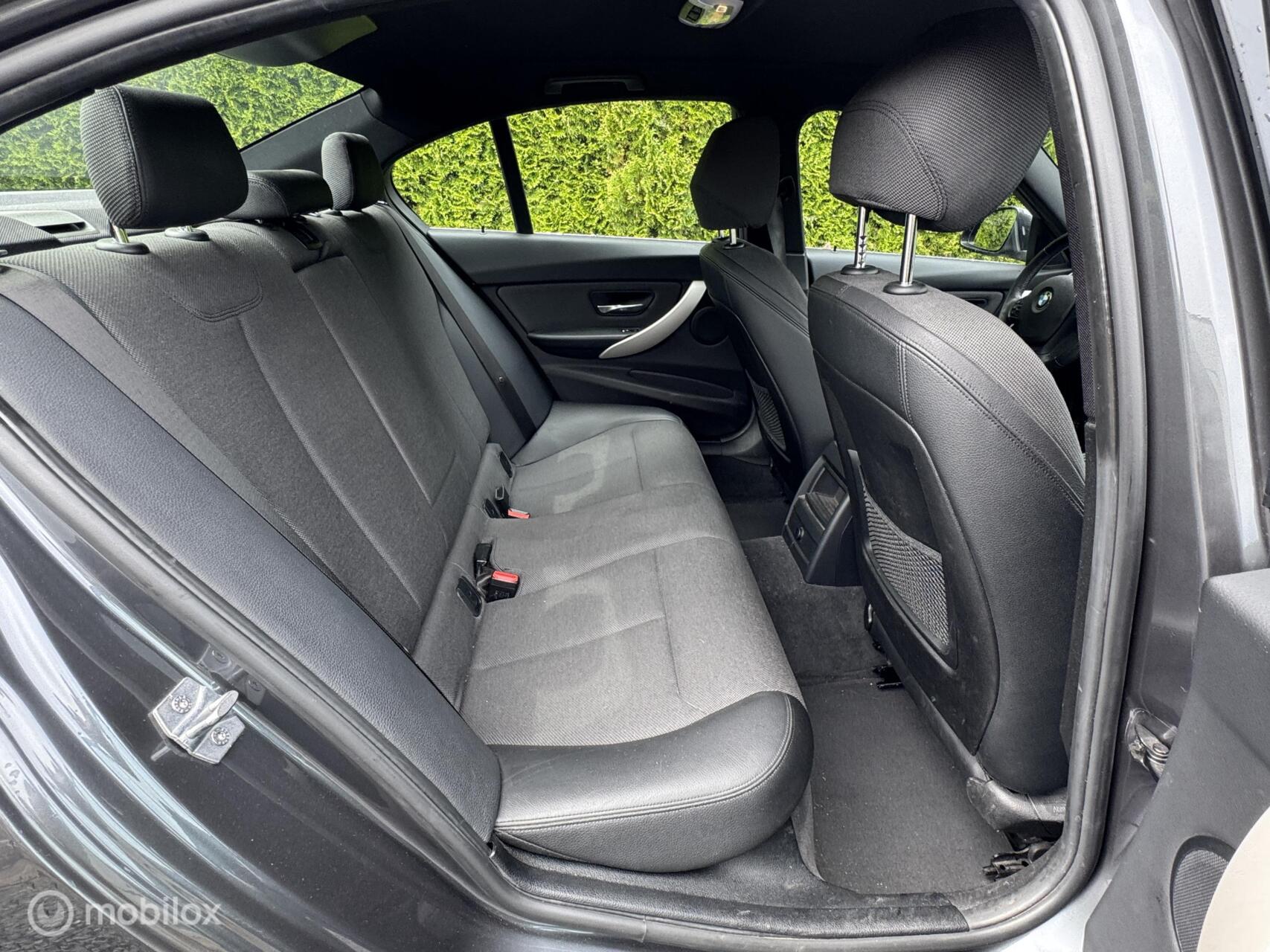 Foto van BMW 330i