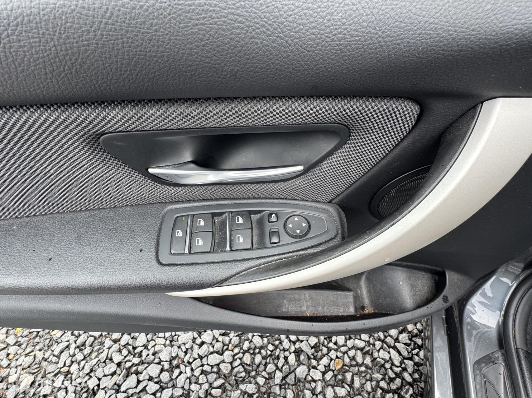 Foto van BMW 330i