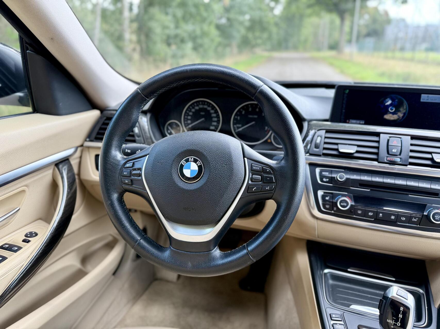 Foto van BMW 320i