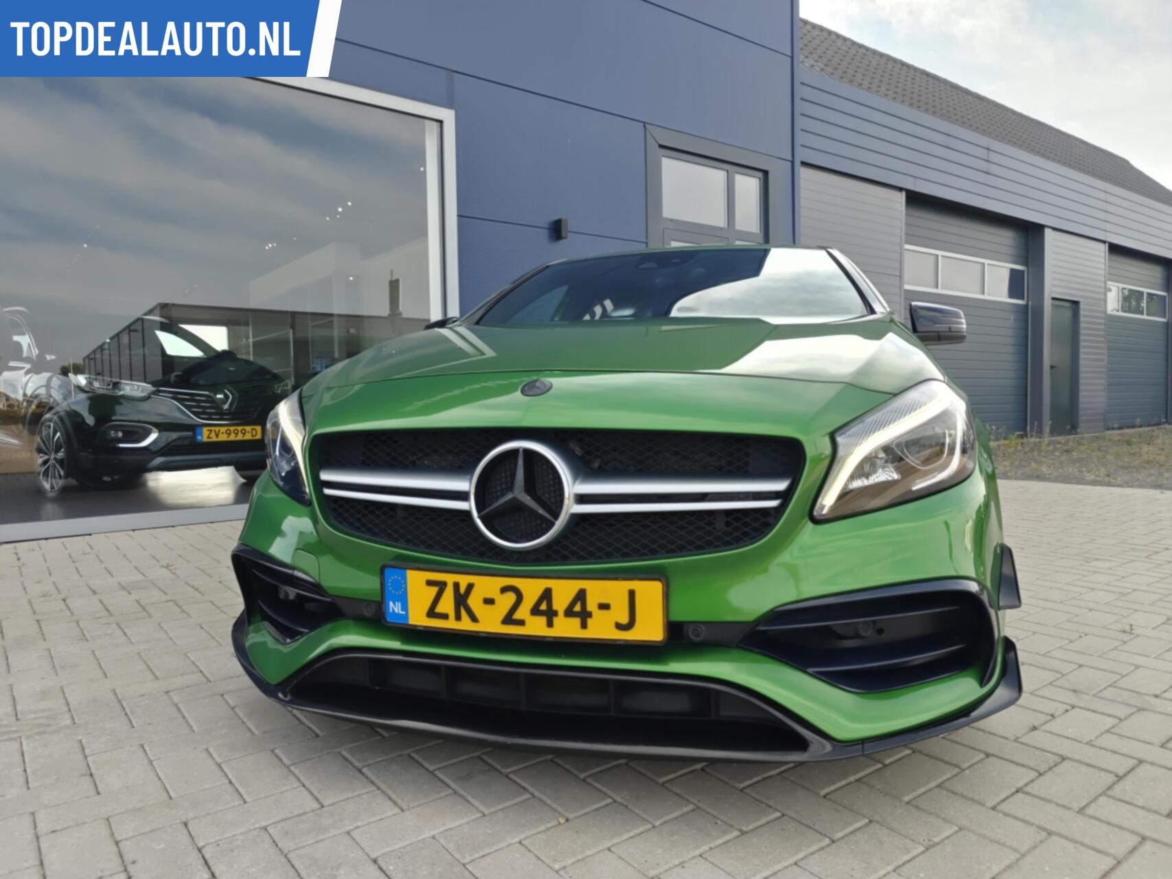 Foto van Mercedes-Benz AMG A 45