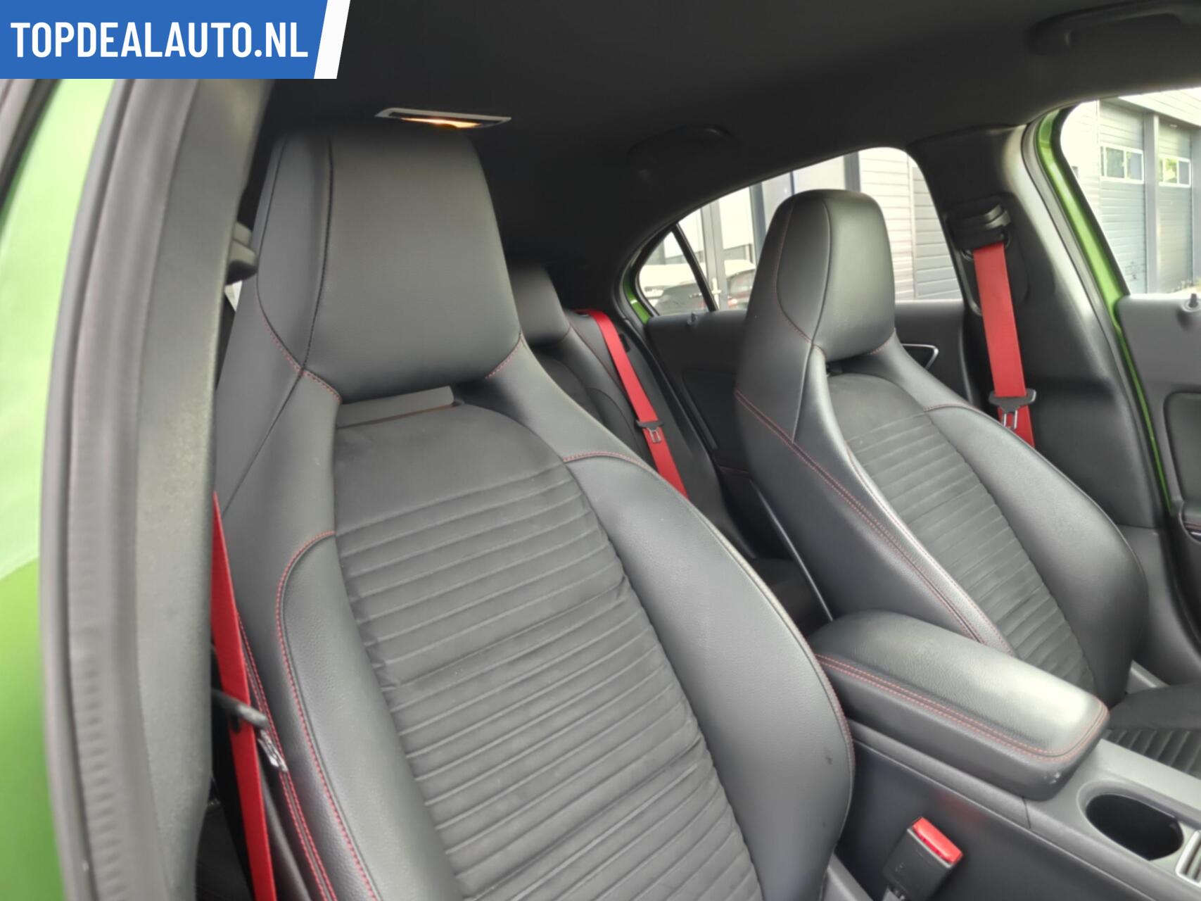 Foto van Mercedes-Benz AMG A 45
