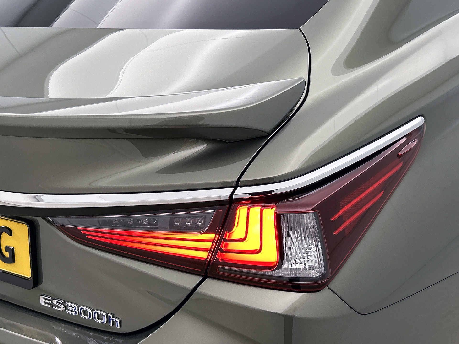 Foto van Lexus Lexus Es300h