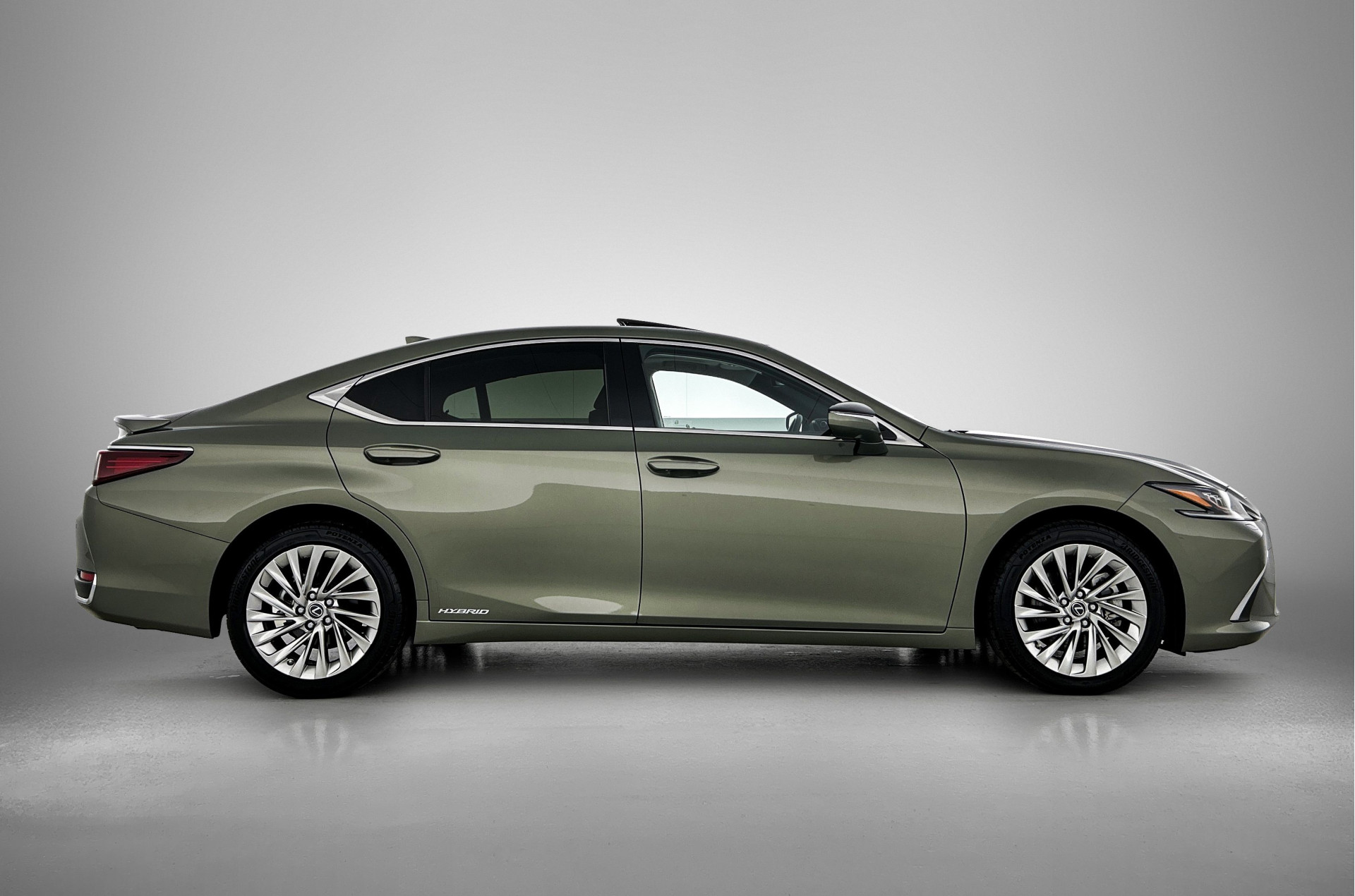 Foto van Lexus Lexus Es300h