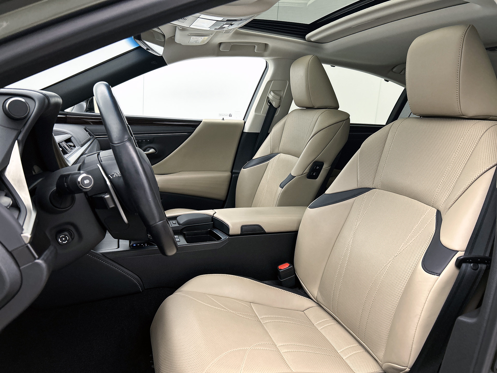 Foto van Lexus Lexus Es300h
