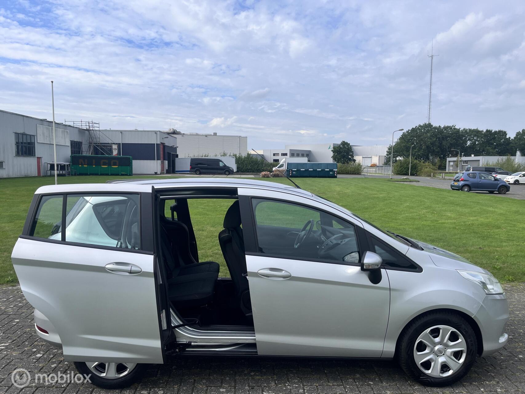 Foto van Ford B-max