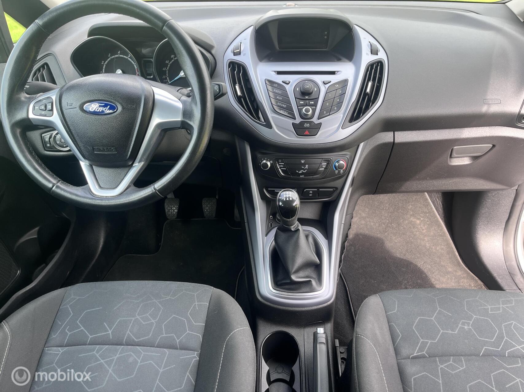 Foto van Ford B-max