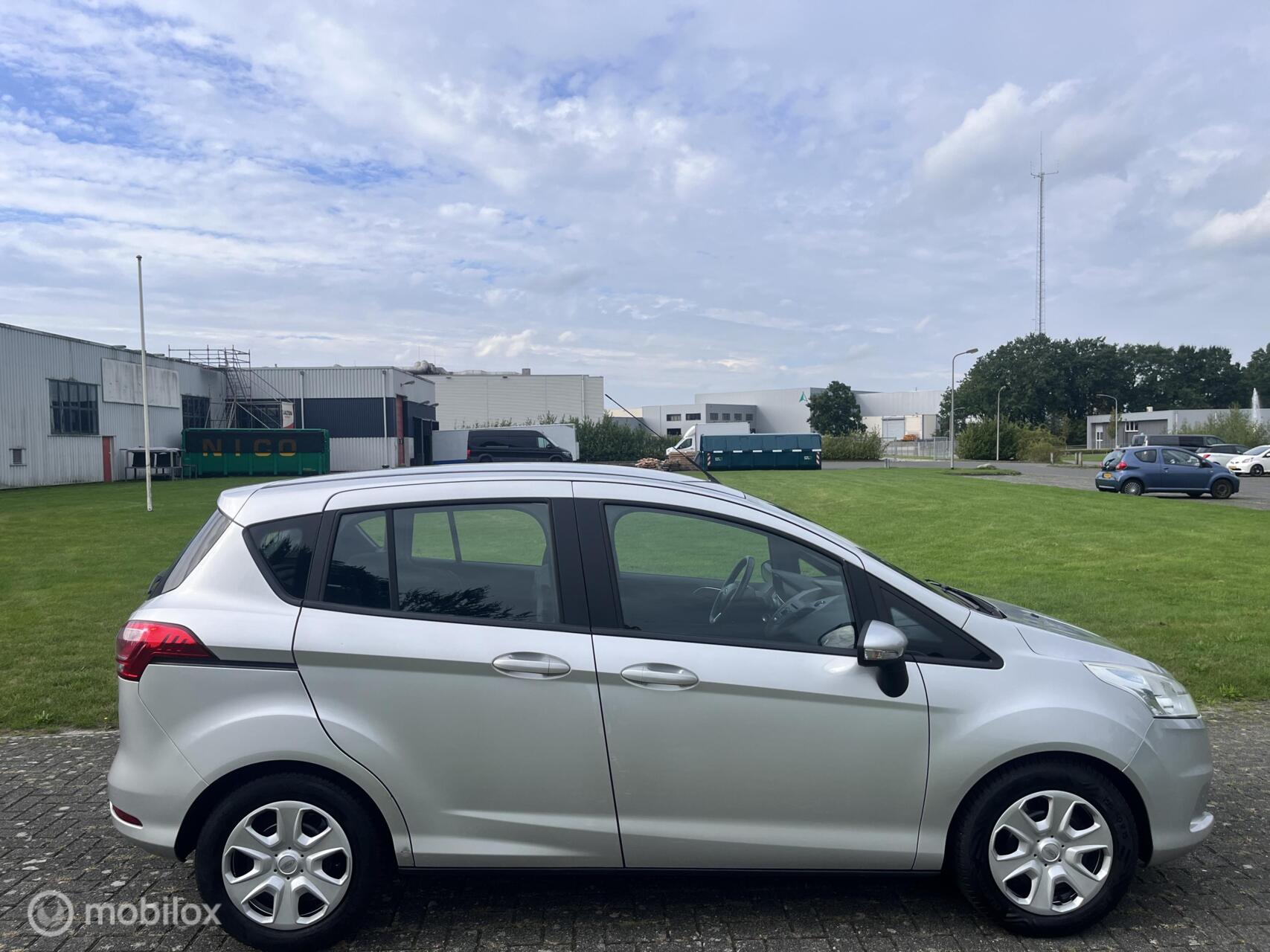 Foto van Ford B-max