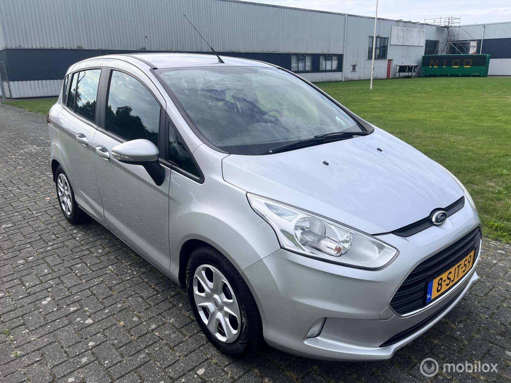 Ford B-max 1.0 EcoBoost Trend / Airco / Schuifdeuren / APK / NAP / Trekhaak / 2013 - voorkant