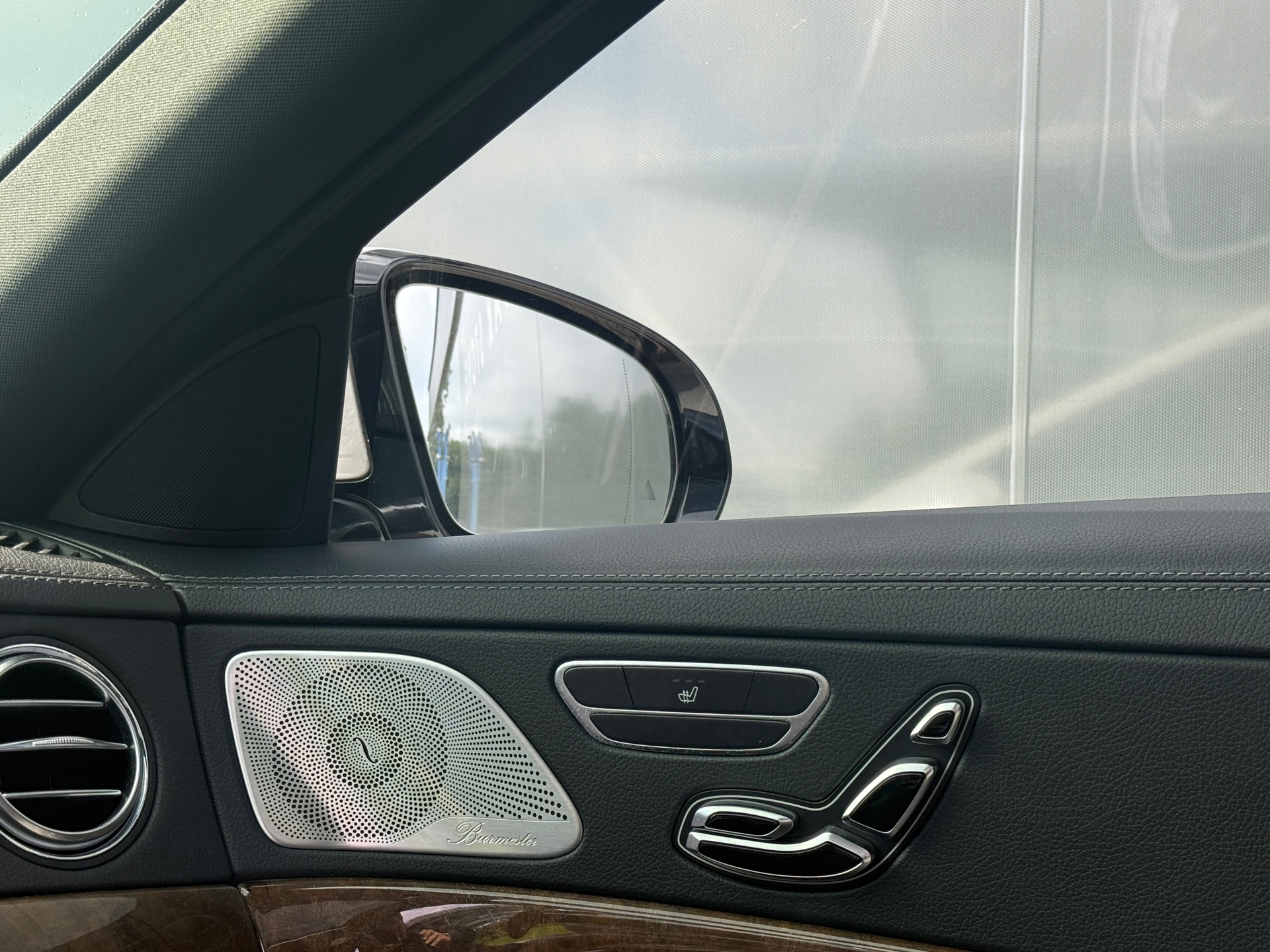 Foto van Mercedes-Benz S 400 Hybrid