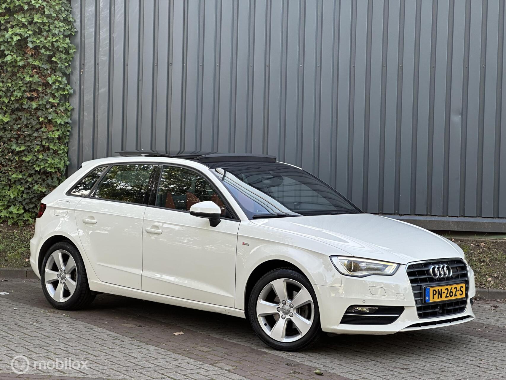 Audi A3 Sportback 1.4 TFSI S-Line|Pano|Keyless|Vol Leer|Led 2013 - voorkant