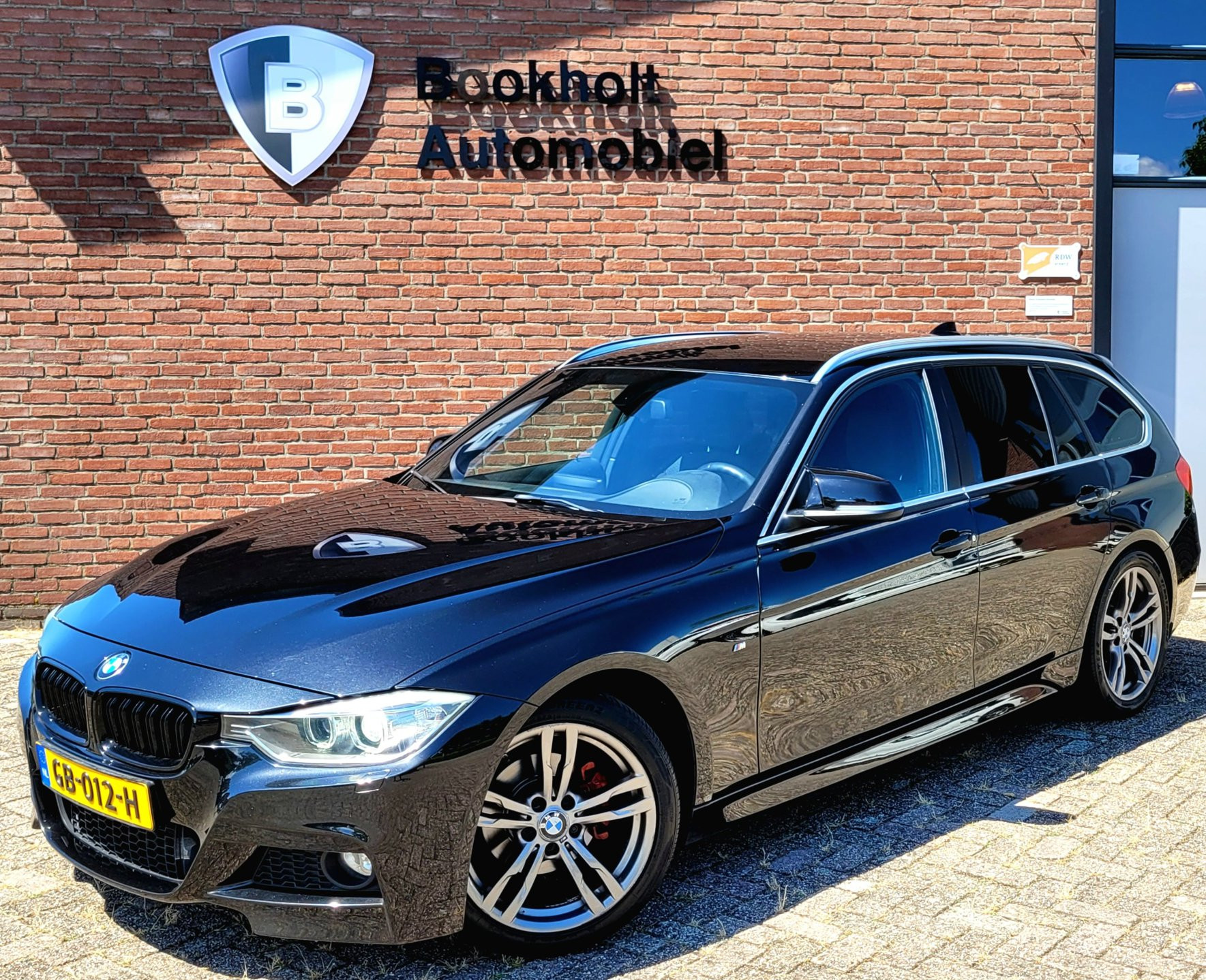 BMW 316i 316i M-sport, Keyless, NL, NAP (HANDEL - EXPORT) 2015 - voorkant