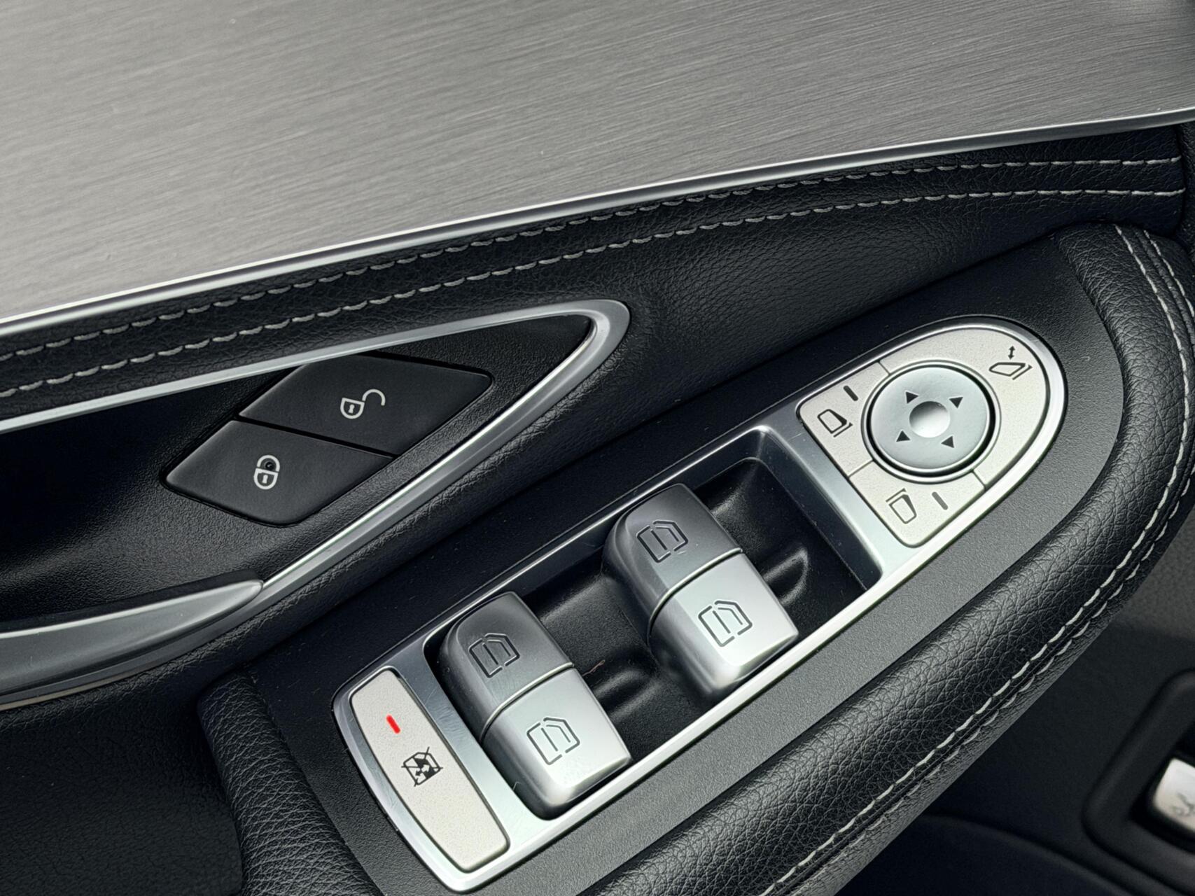 Foto van Mercedes-Benz C 350 E