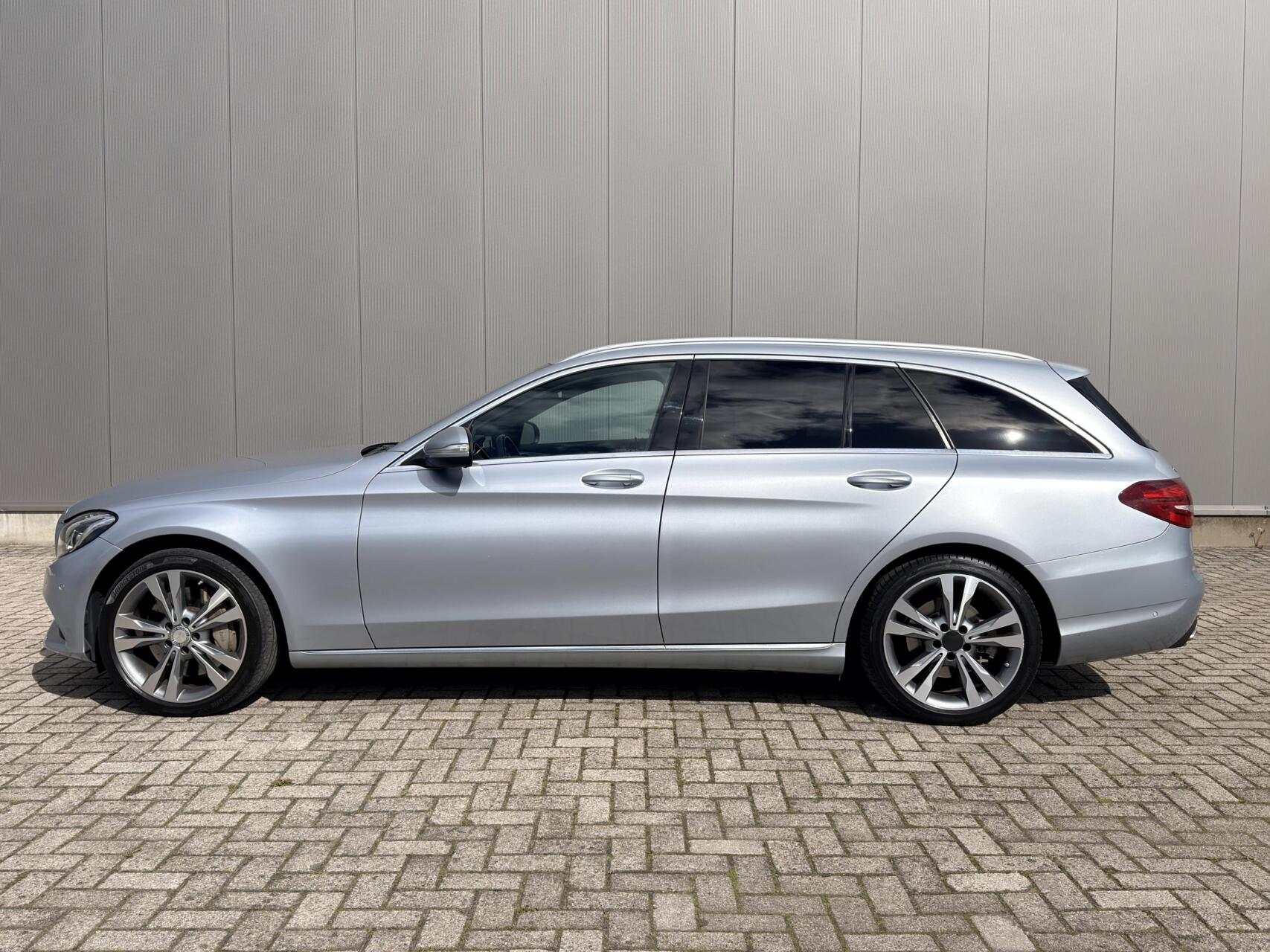 Foto van Mercedes-Benz C 350 E