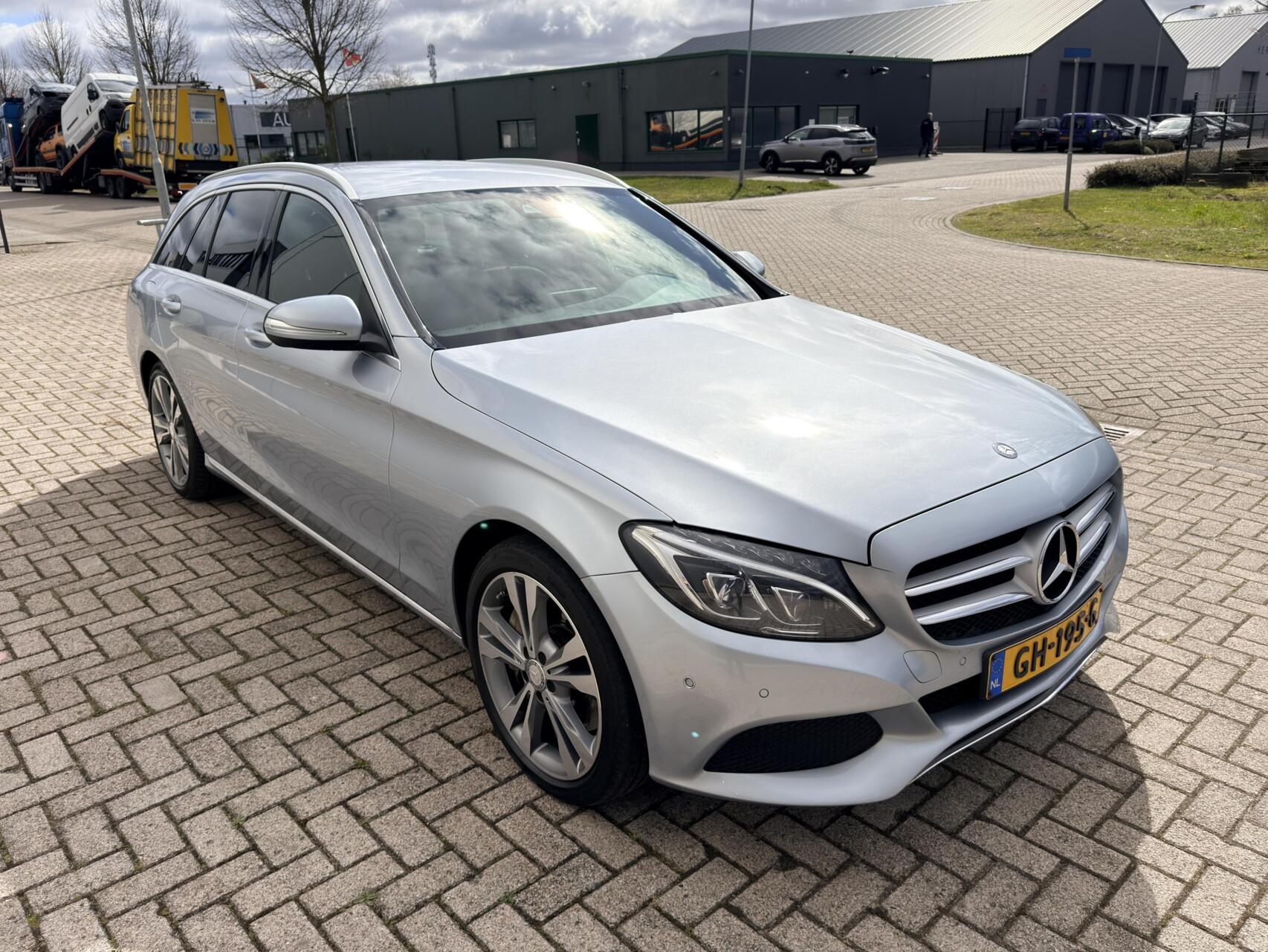 Foto van Mercedes-Benz C 350 E