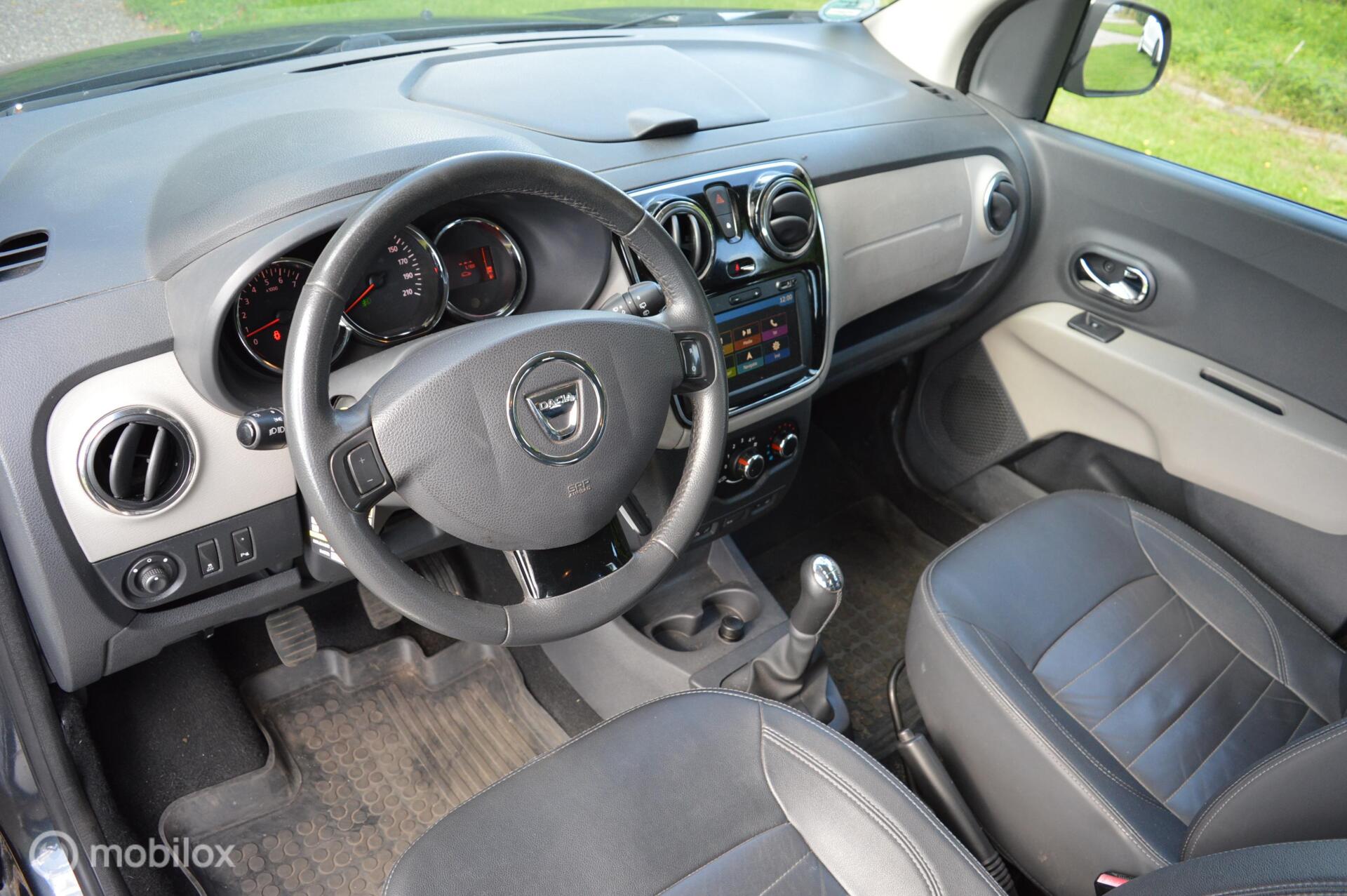 Foto van Dacia Lodgy