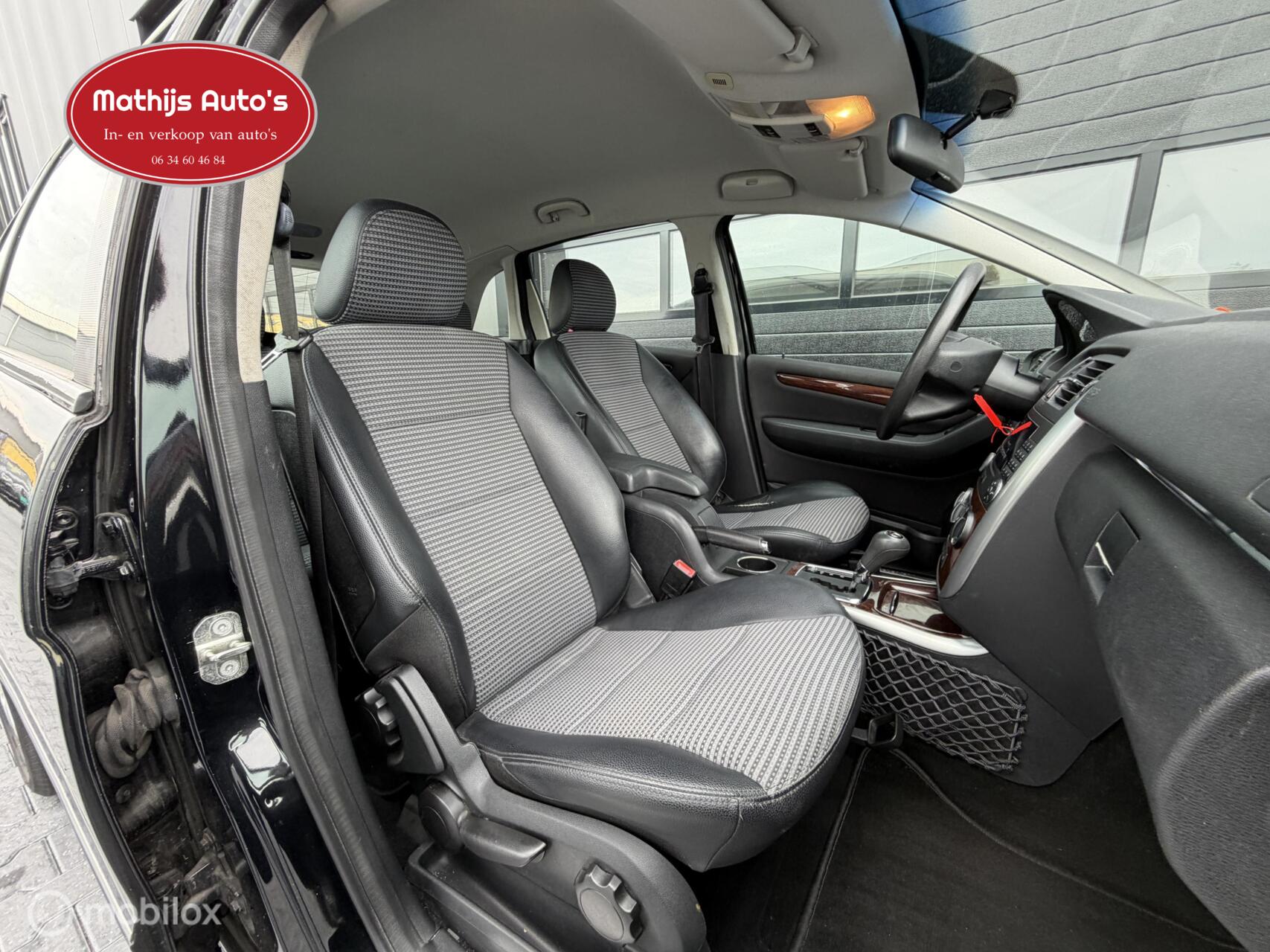 Foto van Mercedes-Benz B 200