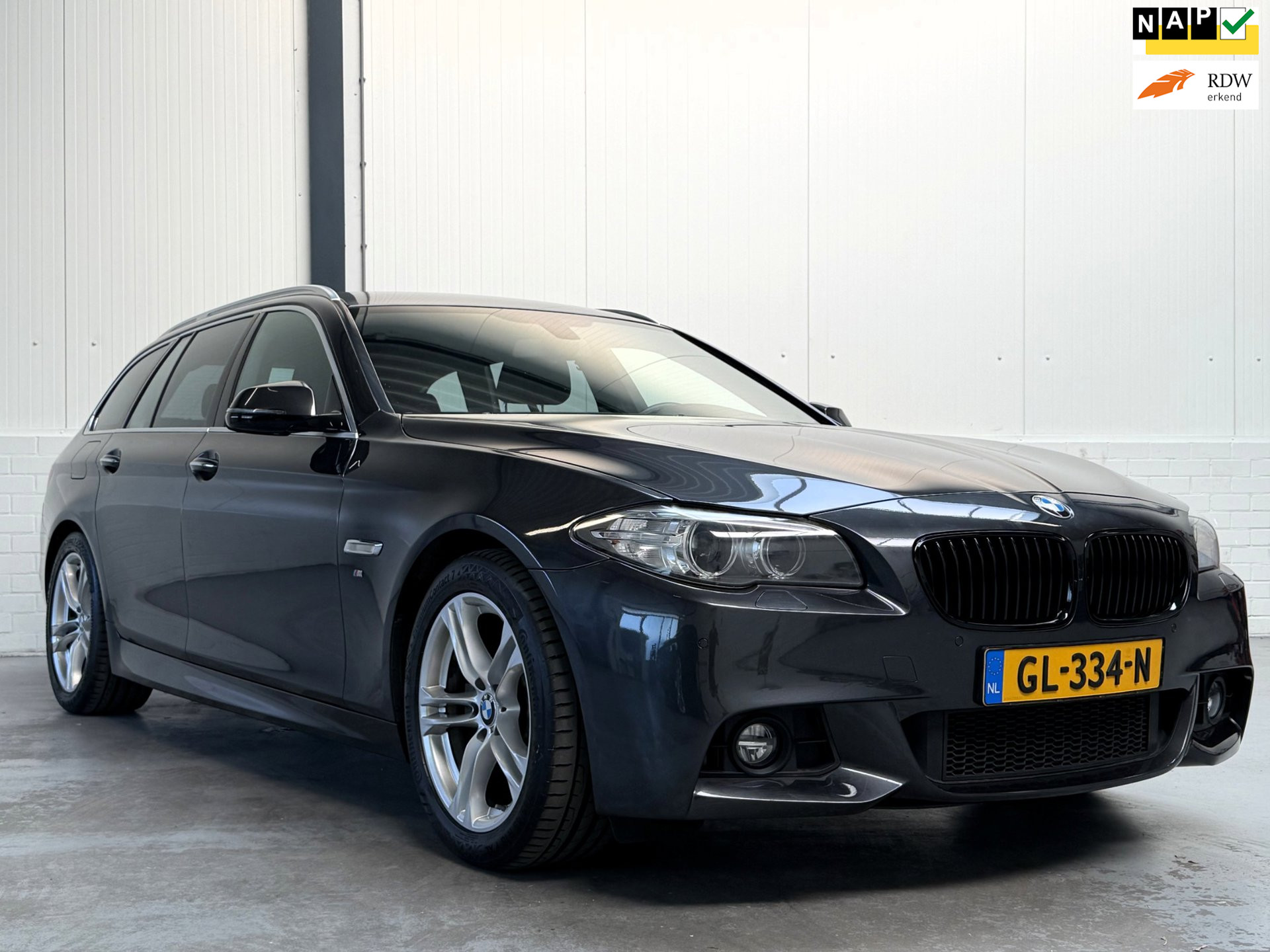 BMW 520i 520i M-Sport|Trekhaak|Org NL 2015 - voorkant