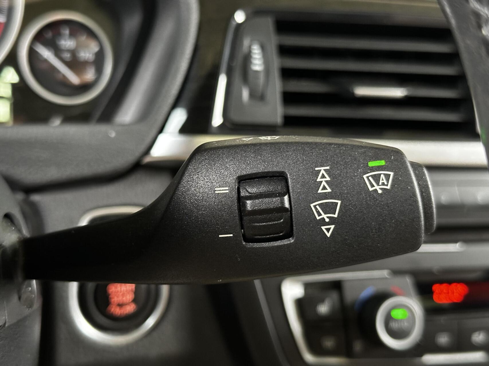 Foto van BMW 328i