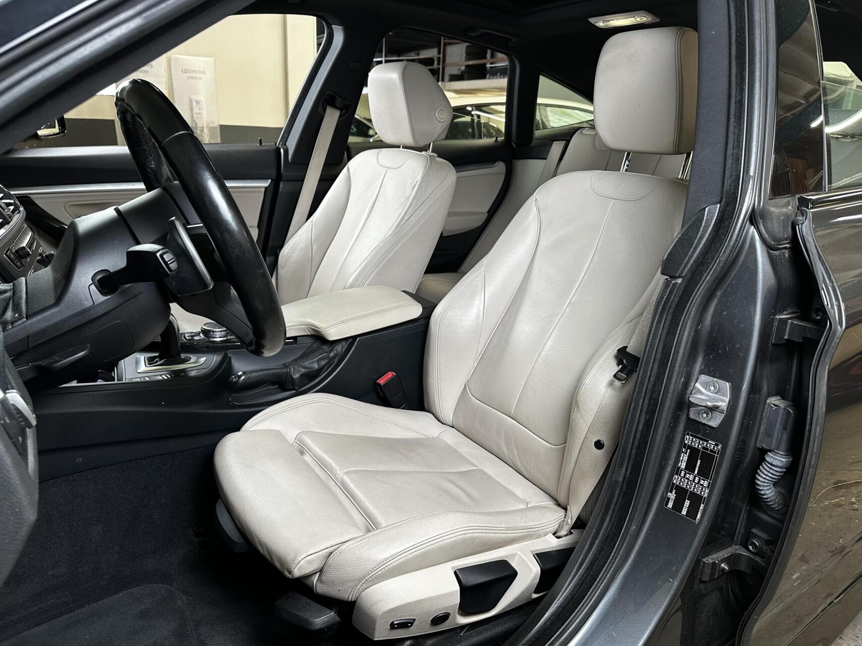 Foto van BMW 328i