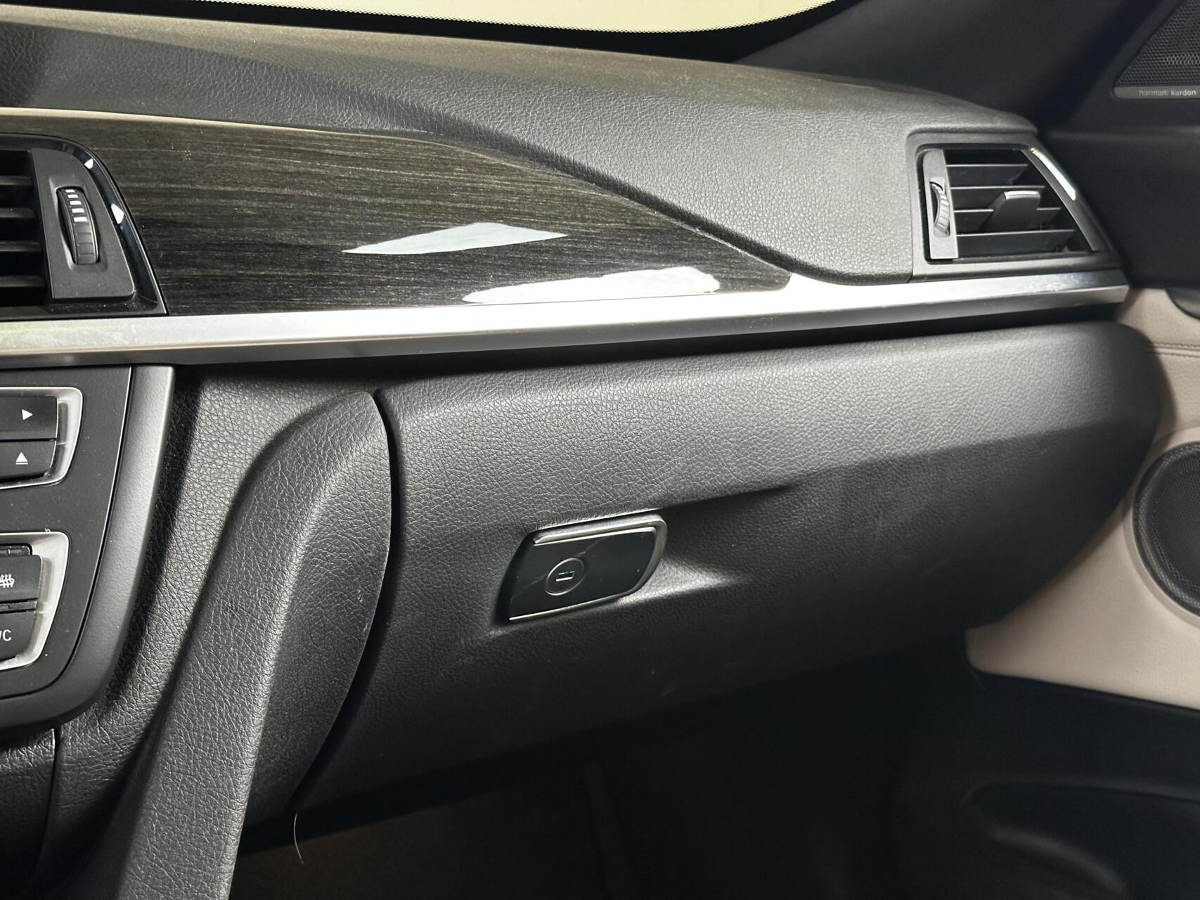 Foto van BMW 328i