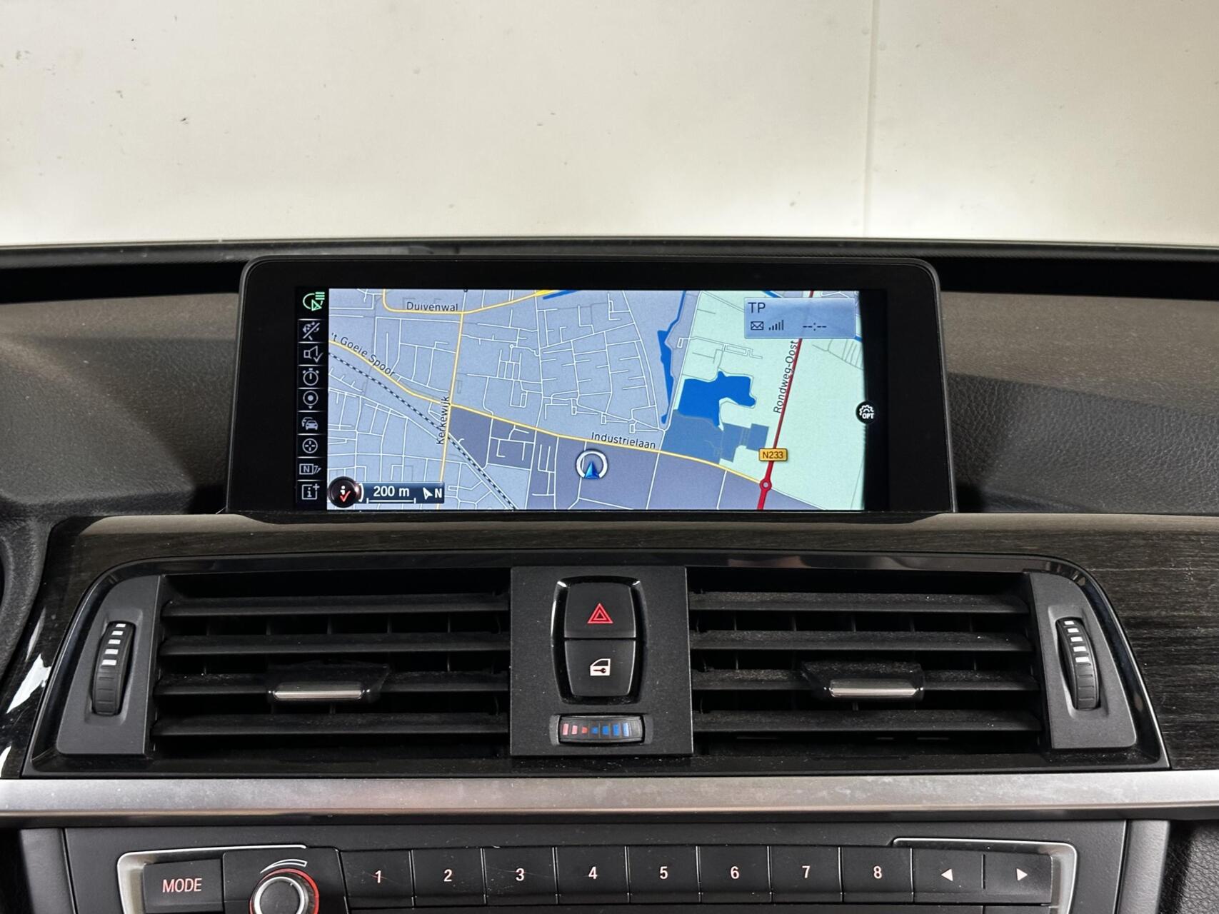 Foto van BMW 328i